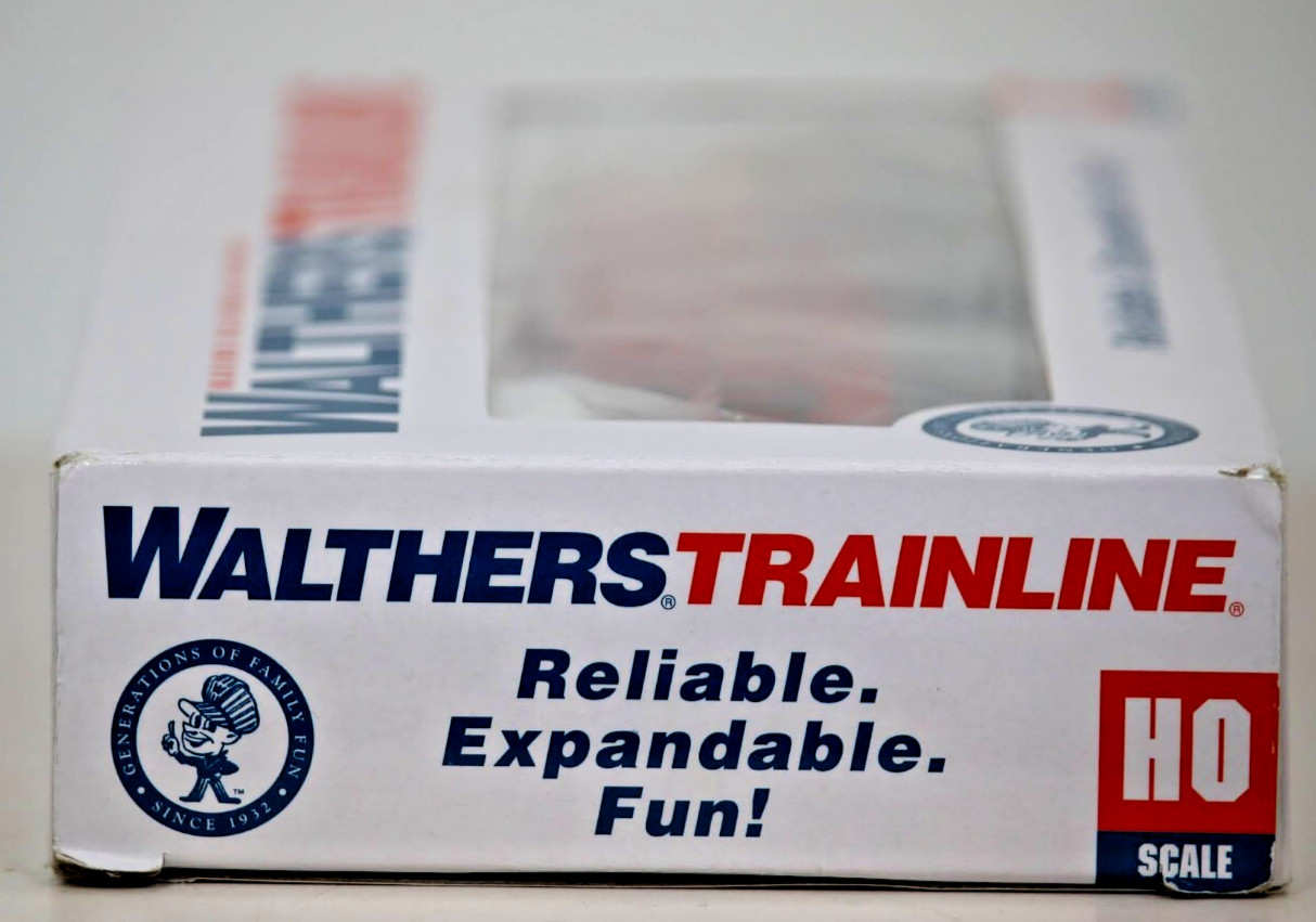 Walthers 931-458 HO United States Army EMD GP9M Diesel Loco – Standard DC #4628