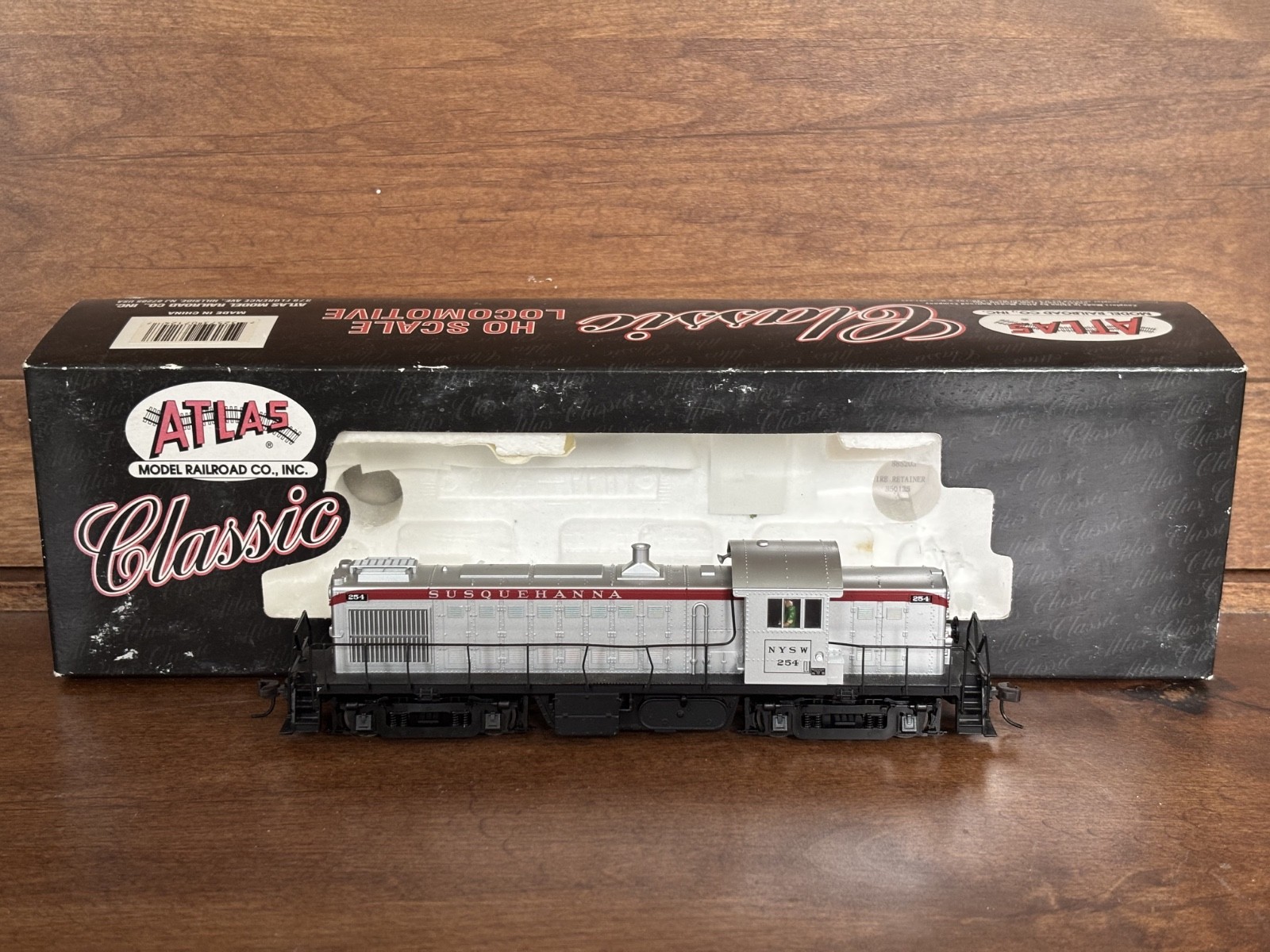 Atlas Classics HO Susquehanna Alco RS-1 Locomotive #254 Runs Well