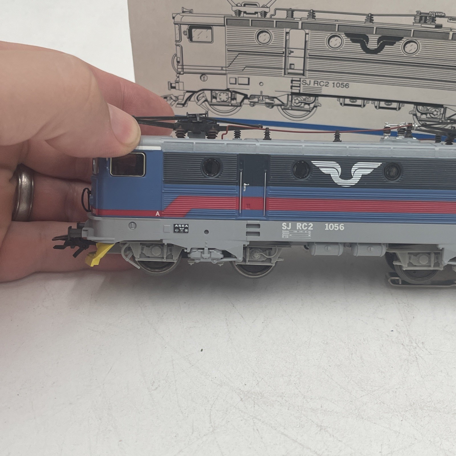 Märklin H0 3341 Electric Locomotive RC 2 1056 der SJ Analog W/ Box – USA SELLER