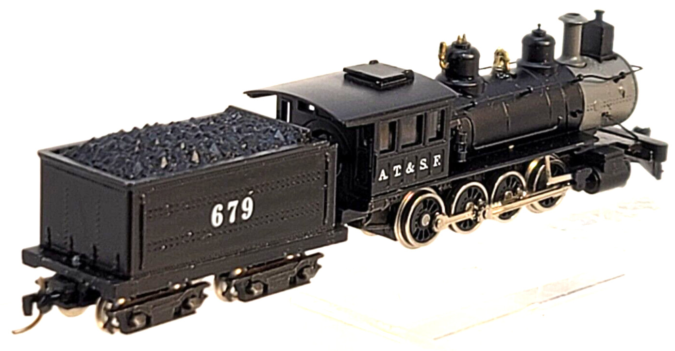 N MDC Roundhouse 8007 AT&SF 2-8-0 & Tender #679 (Tested) knuckle couplers