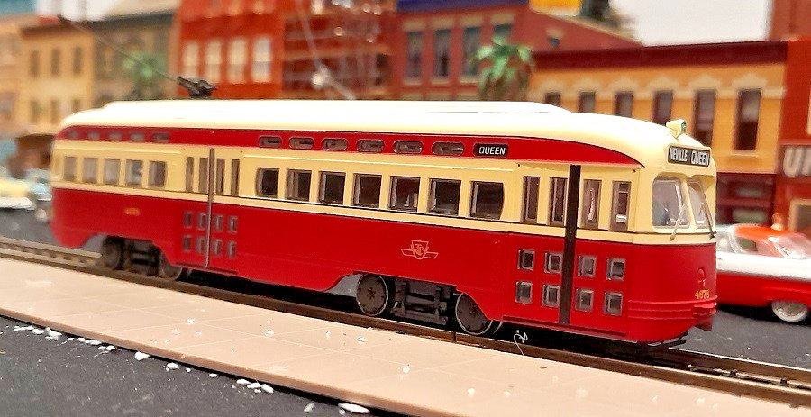* 1/87 HO * Bowser * Postwar PCC Toronto Streetcar #4678 * BOXED * 12650 *