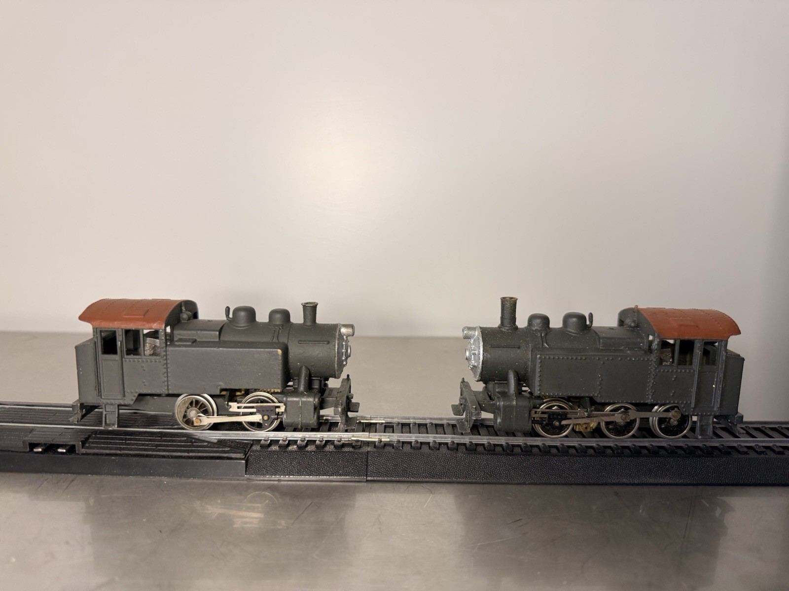 (2) Mantua Locomotives, 0-4-0 and 0-6-0. Runs well. HO Scale