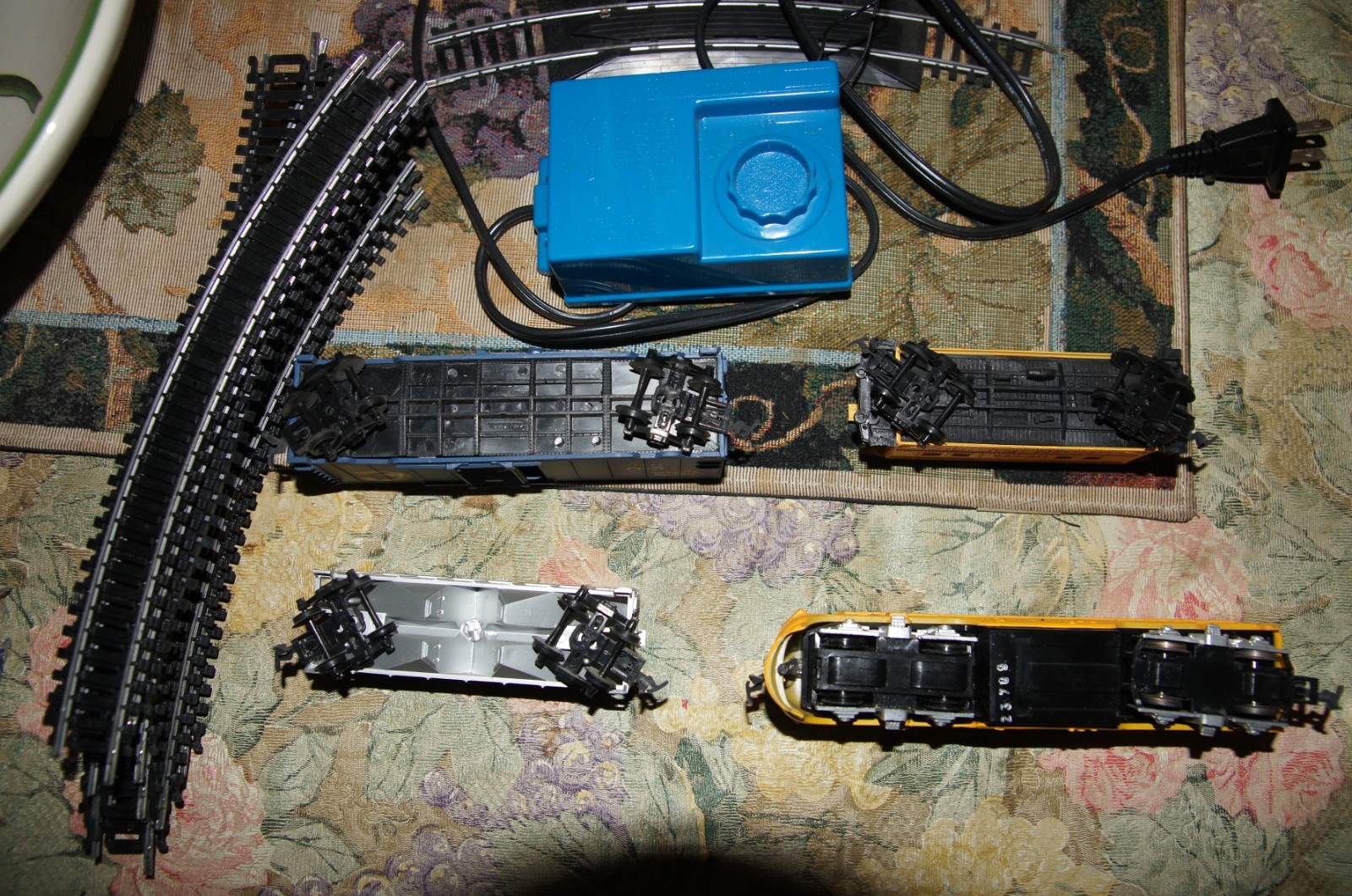 Vintage LIFE-LIKE Rail Chief Electric Train Set Union Pacific 4 Cars Ho Scale