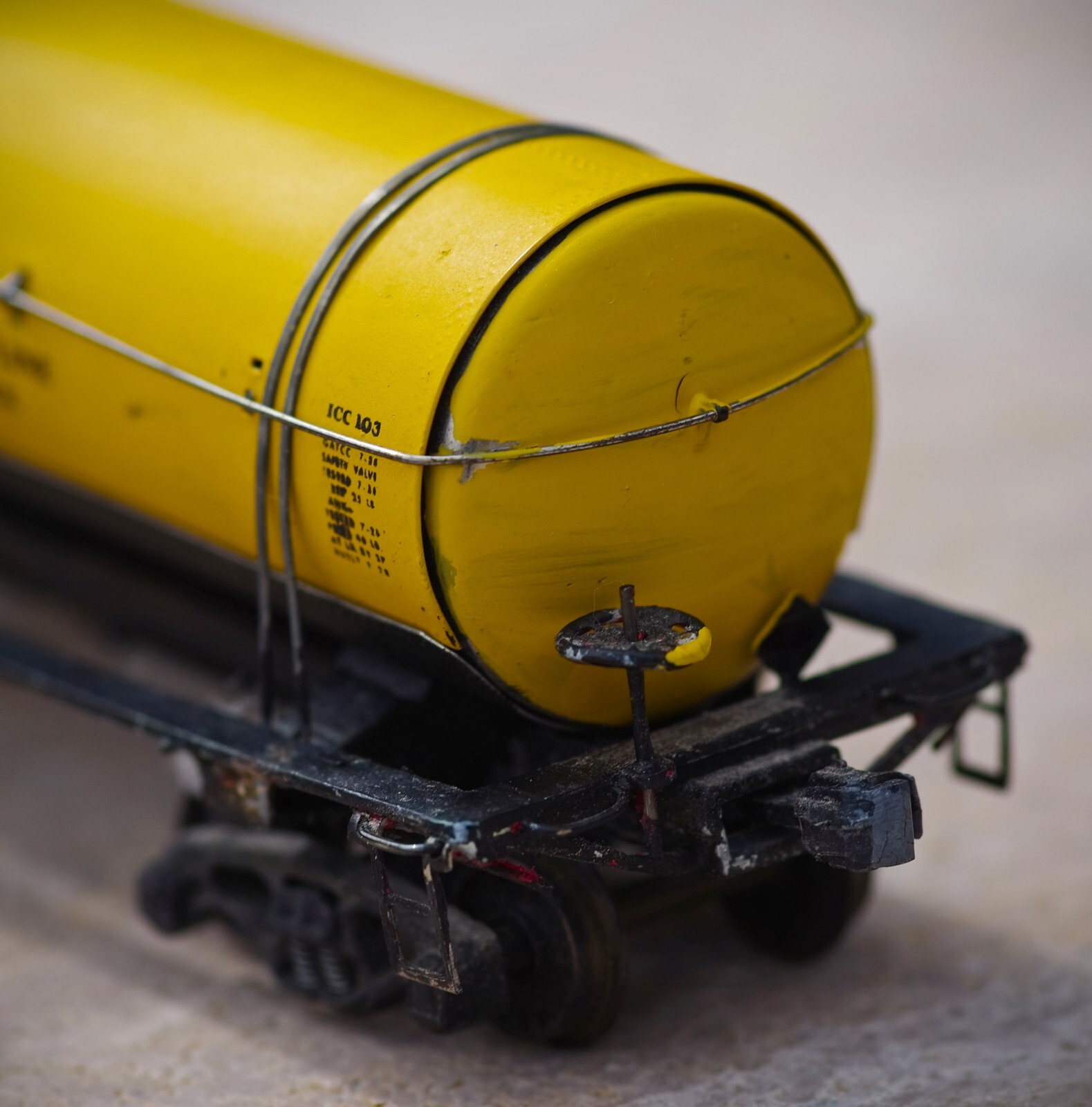 VINTAGE Athearn Roundhouse SP GASOLINE SERVICE TANK CAR HO Made in USA 1950’s