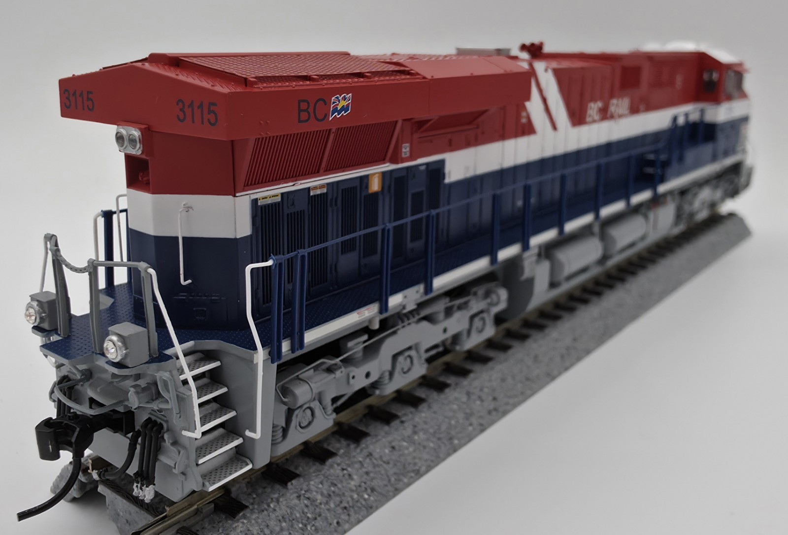 Broadway Ltd Stealth HO ES44AC Canadian National 3115 BC Rail Heritage DCC Ready