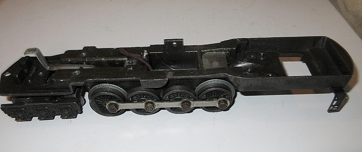LIONEL #671/#2020TURBINE LOCOS 1947-1949 MODELS ,FRAME ,W/DRIVERS/RODS ETC