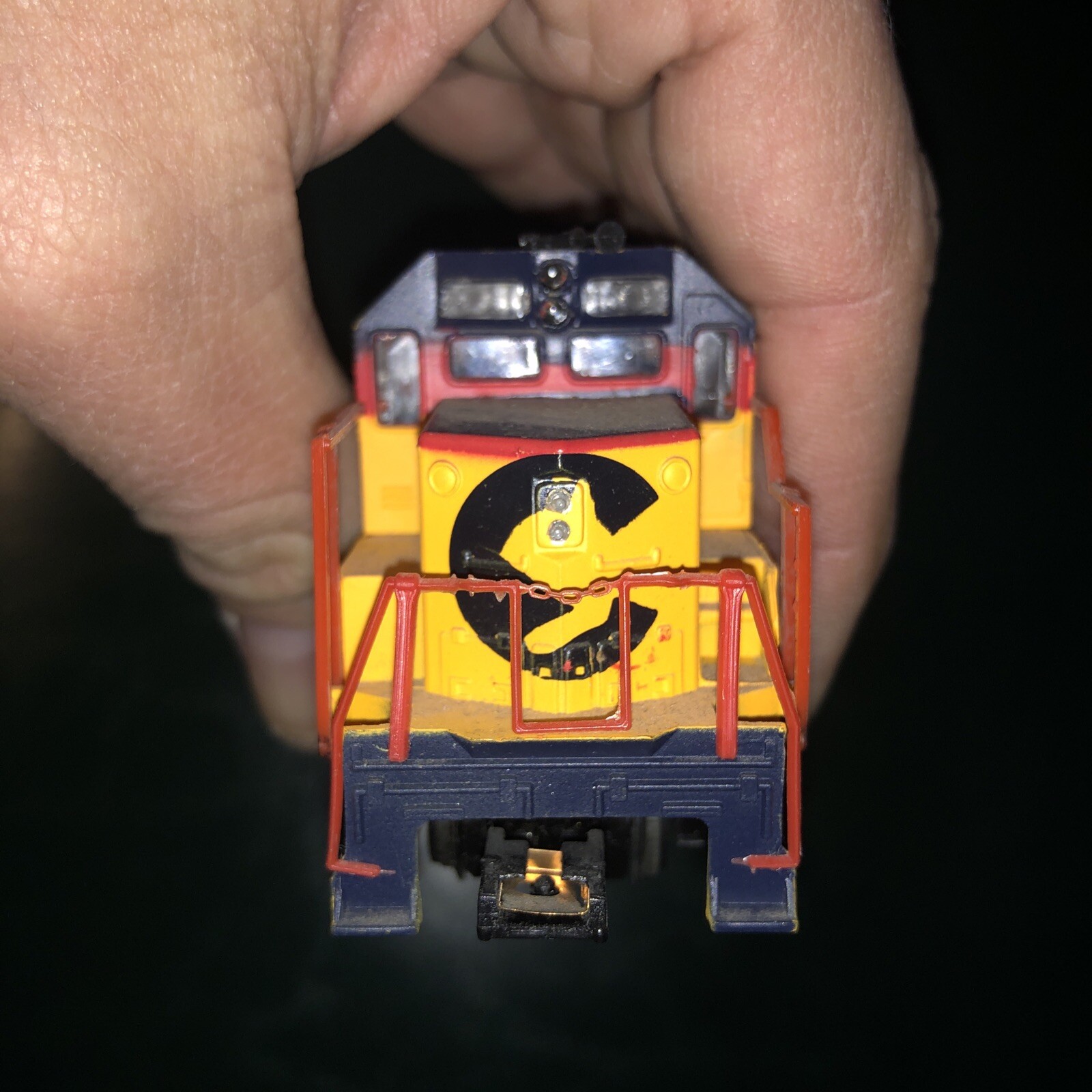 LIFE LIKE~ HO~B & O~GP-38-CHESSIE SYSTEM DIESEL- #4810 ,4472 & WM 1872 CABOOSE