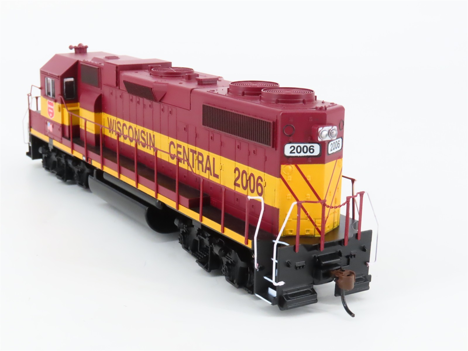 HO Scale Athearn 79993 WC Wisconsin Central EMD GP38-2 Diesel Locomotive #2006