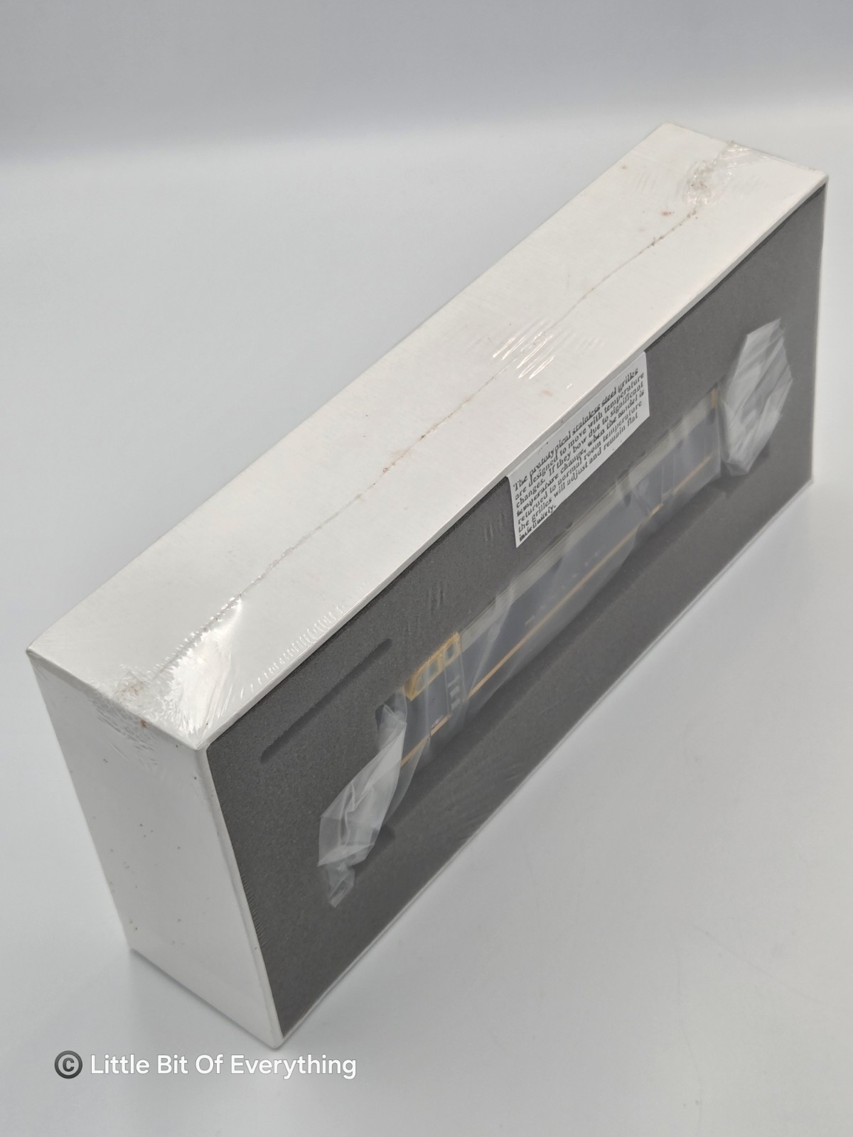Athearn Genesis Atchison, Topeka & Santa Fe (ATSF) F-3A Loco #G2002A – Mint New!