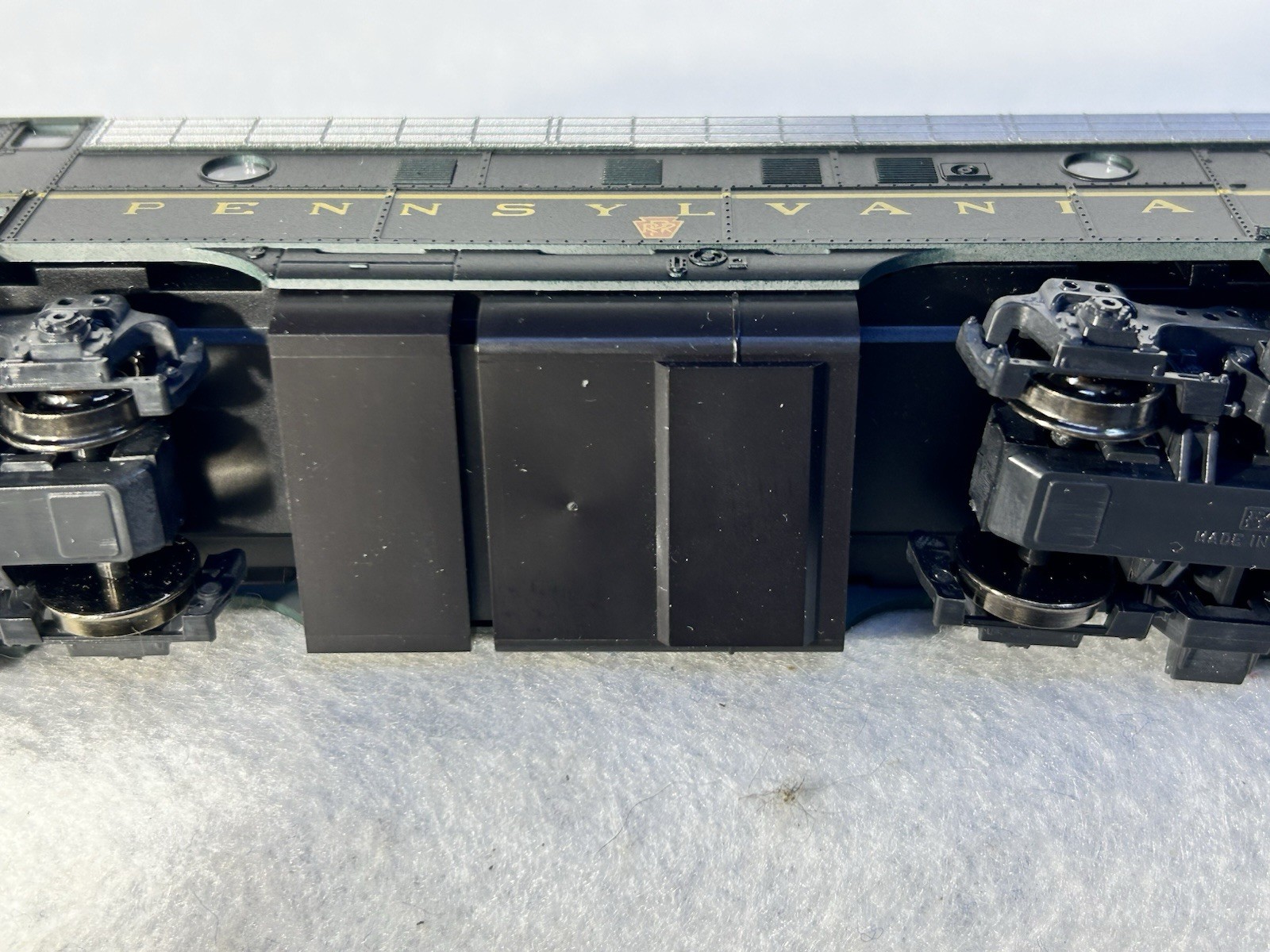 Stout Stewart/KATO F-7-A/B Phase I Late PENNSY Locos Both Powered