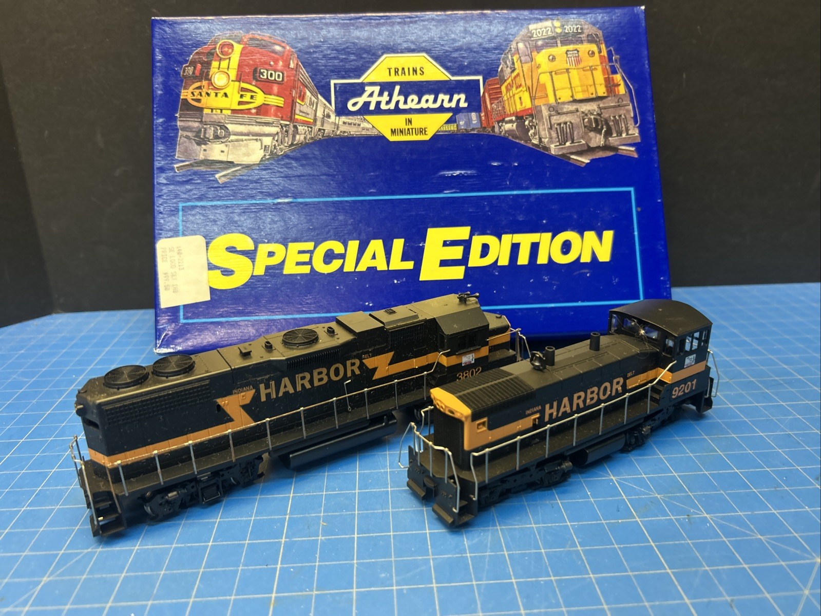 HO GP38-2 & SW1500 Set (Both Powered) IHB Indiana Harbor Belt DC Tested #2213