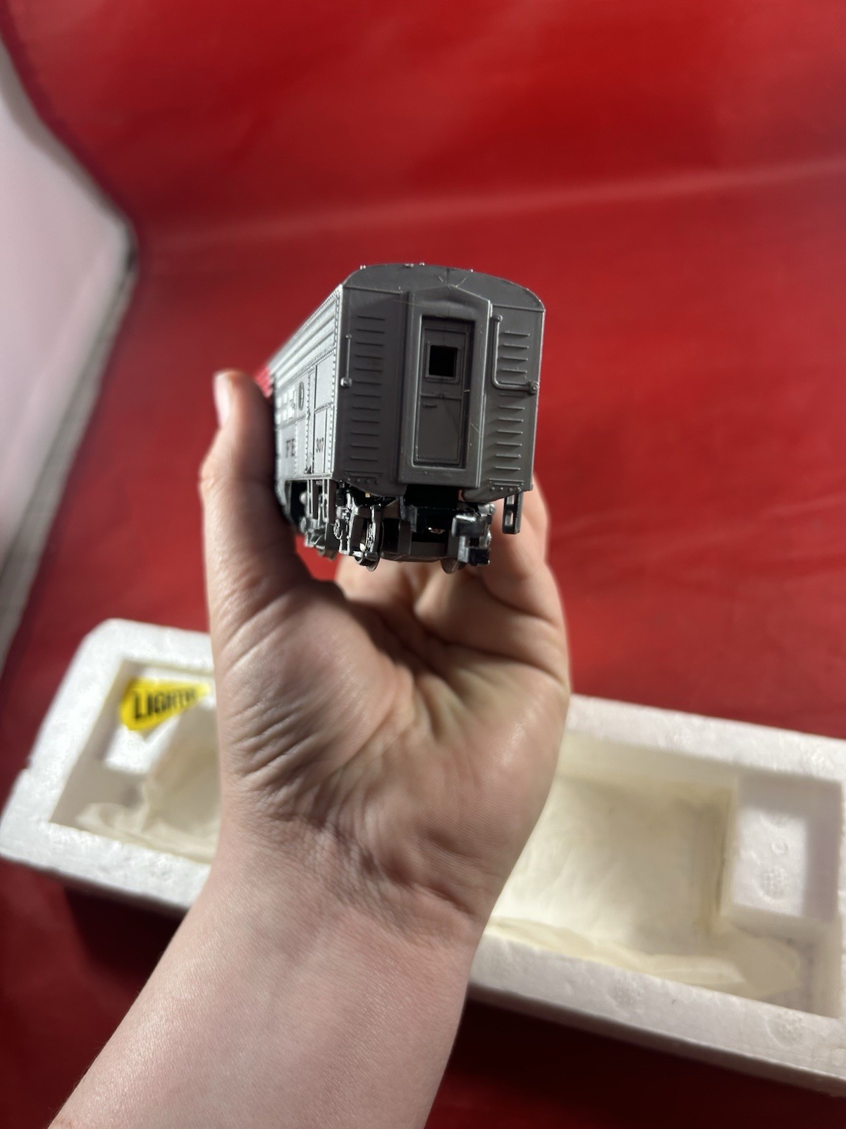 Bachmann Santa Fe Twin Motored 350 Diesel Locomotive