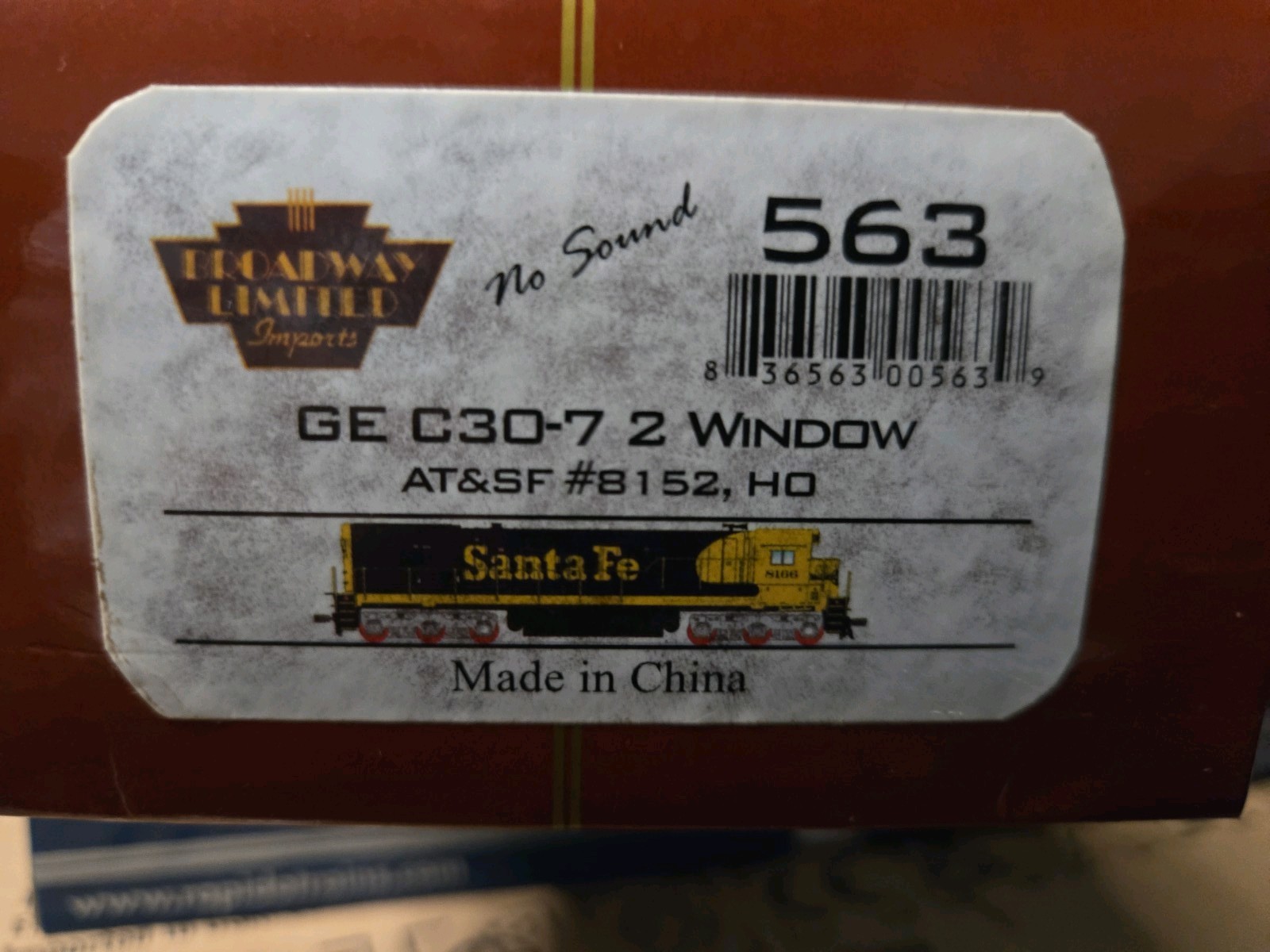 Broadway Limited HO Paragon Series 563 GE C30-7 2 Window AT&SF #8152 Nib