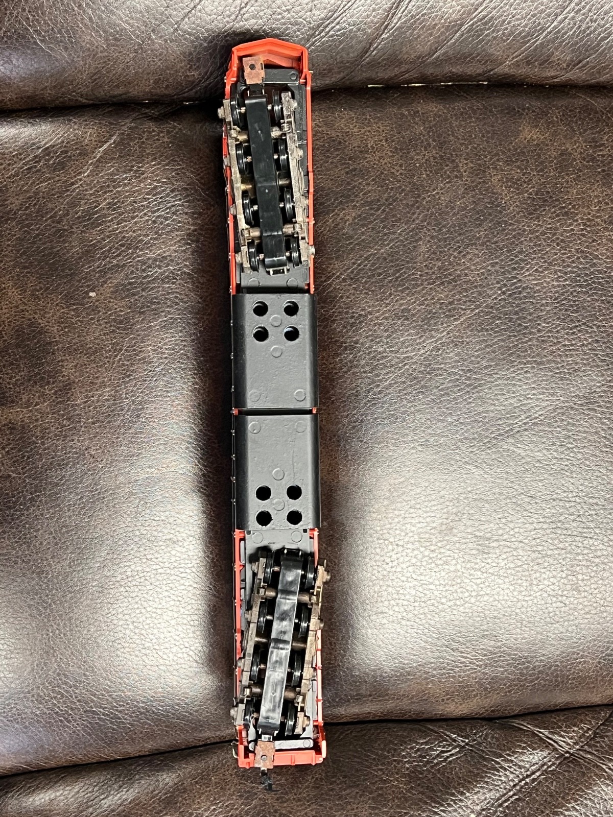 HO EMD DD40 Burlington red Dummy # 6000