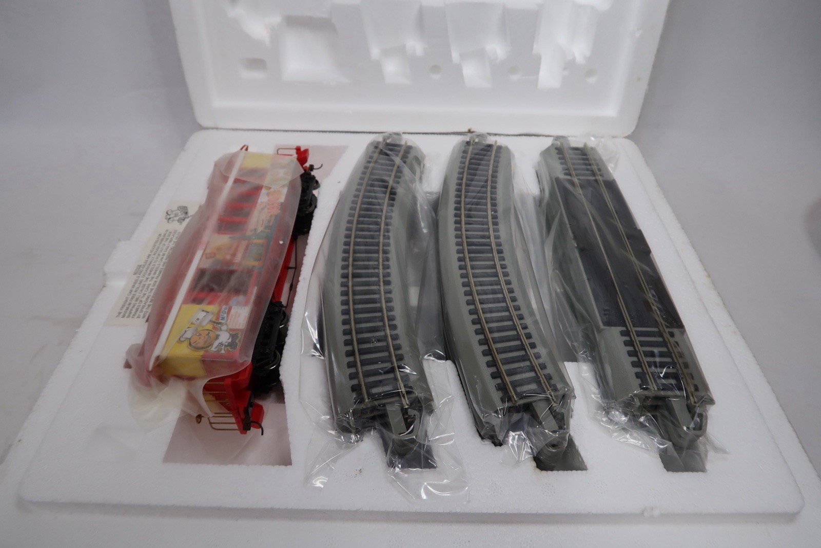Hawthorne Village McDonald’s 1950s O Gauge Boxcar w Track COA LNIB FREE SHIP A5