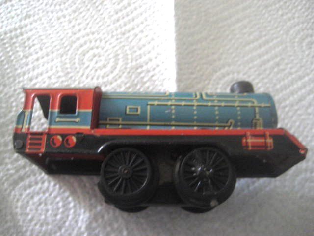 Vintage Tin Wind Up Train Engine Pluto Nice Condition 5″ West Germany Distler ?