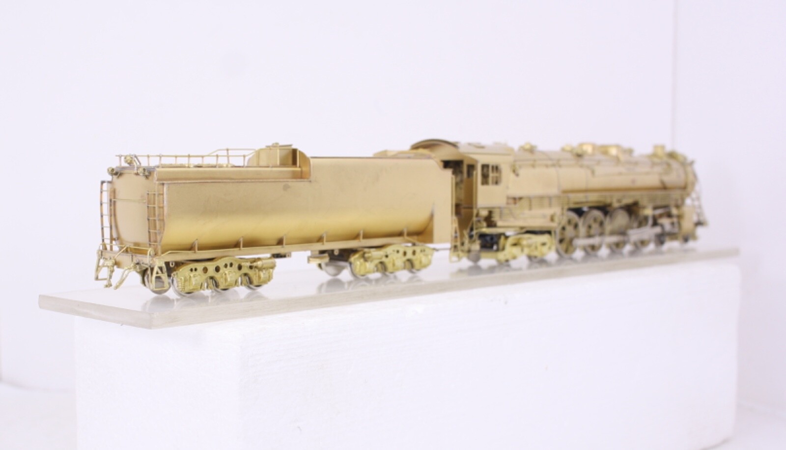 HO Brass Pacific Fast Mail Crown Northern Pacific 4-8-4 Class A-3 Excellent