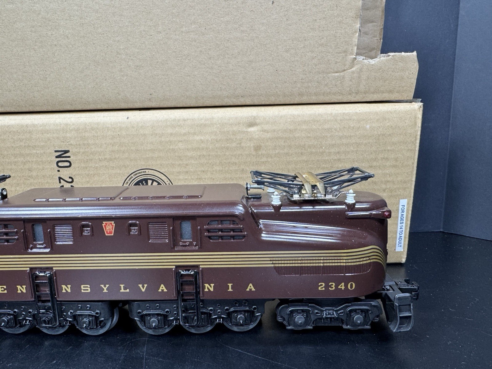 Lionel 6-38303 Pennsylvania tuscan 5-stripe GG-1 electric engine #2340 LNIB