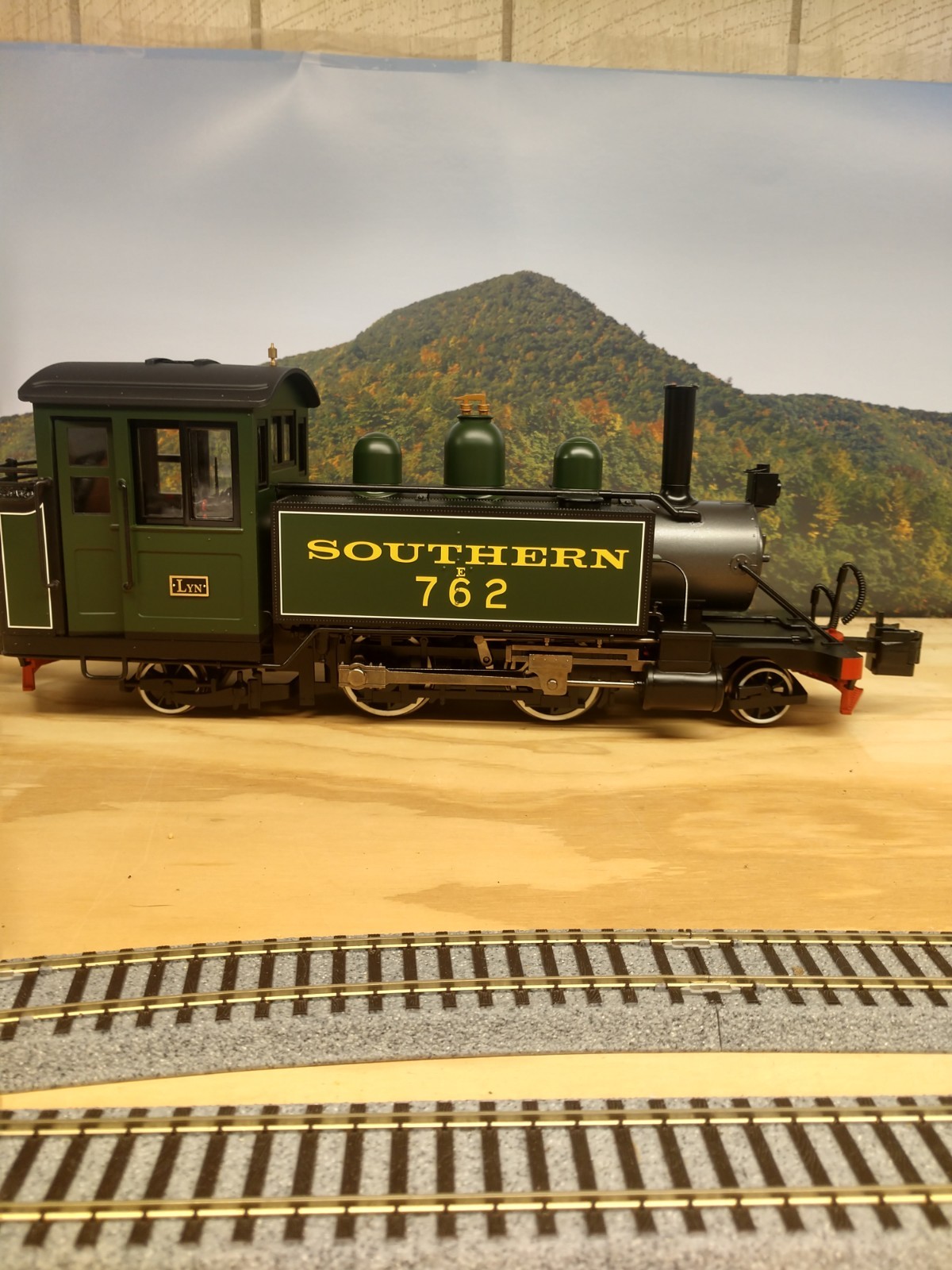 older Bachmann G scale “L” 2-4-2 steam loco – item #91196 – LYN – SOUTHERN – NEW