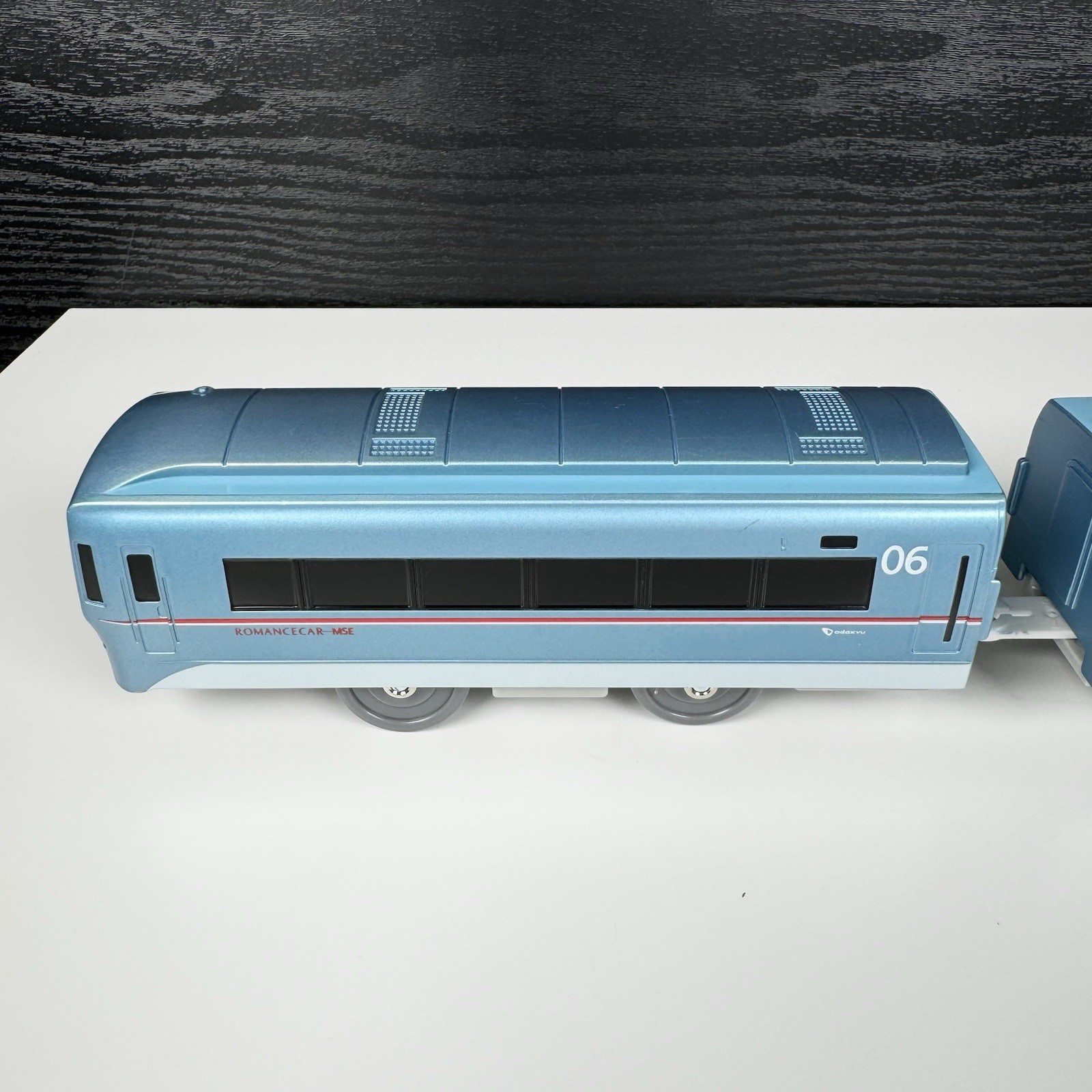 Takara Tomy Plarail Odakyu Romance Car MSE Train Set 2006 – Lights Up & Moves