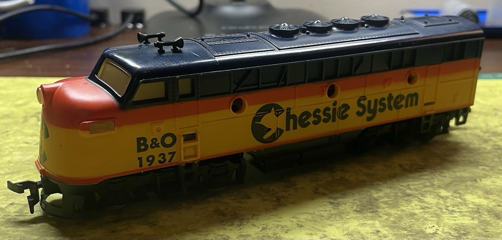 Cox HO Chessie System B&O #1937 F3 Locomotive Engine Diesel Serviced Lot B04