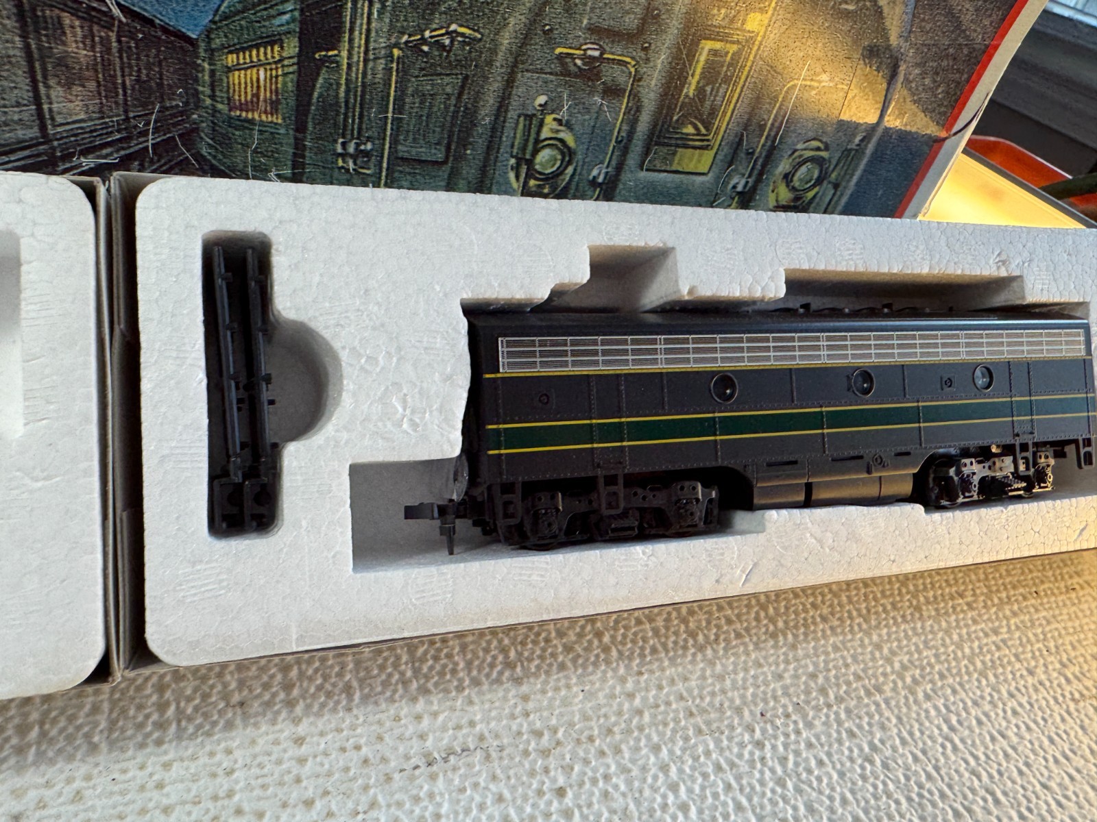 🚂 HO STEWART – READING R.R. F3A & F3B DIESELS-BOTH POWERED- NEW 💥 H3687