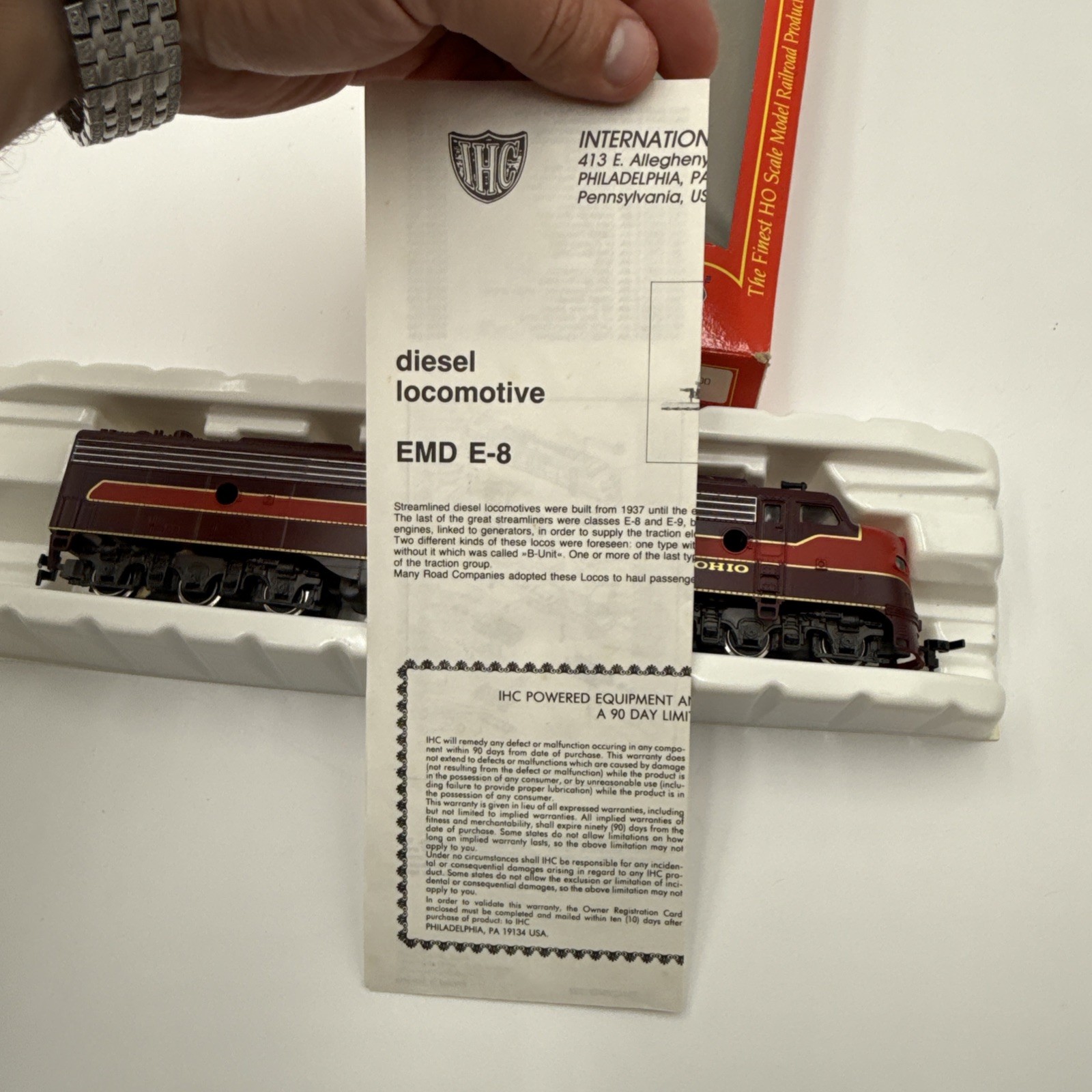 IHC 1941 HO SCALE GULF MOBILE OHIO E-8 A POWERED DIESEL LOCOMOTIVE #100 IN BOX