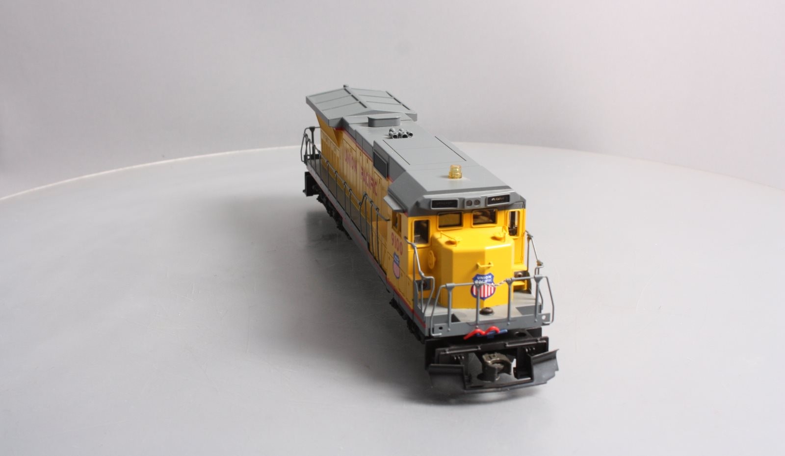 Lionel 6-18205 O Gauge Union Pacific Dash-8 40C Diesel Locomotive #9100 EX/Box