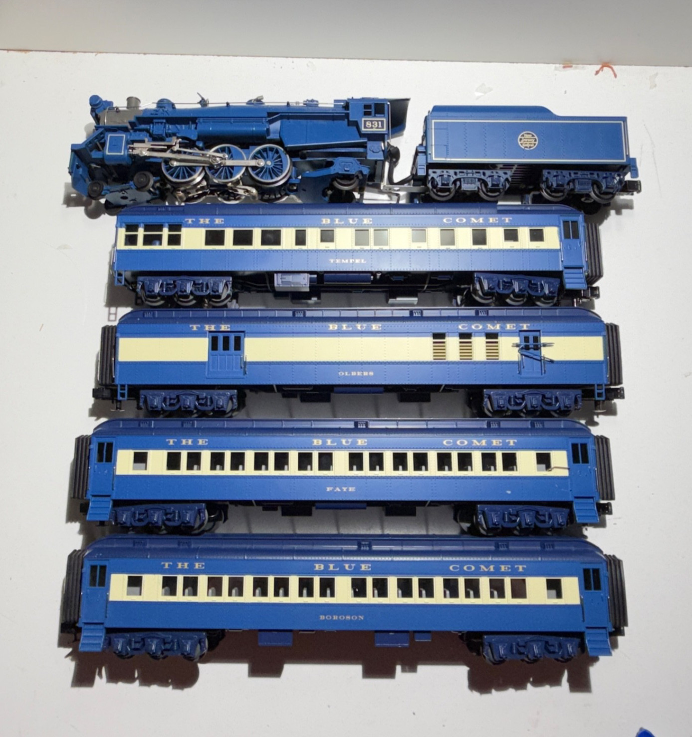 MTH Railking O Gauge NJC Blue Comet 4-6-2 PS2 & 4 60′ Madison Passenger Cars