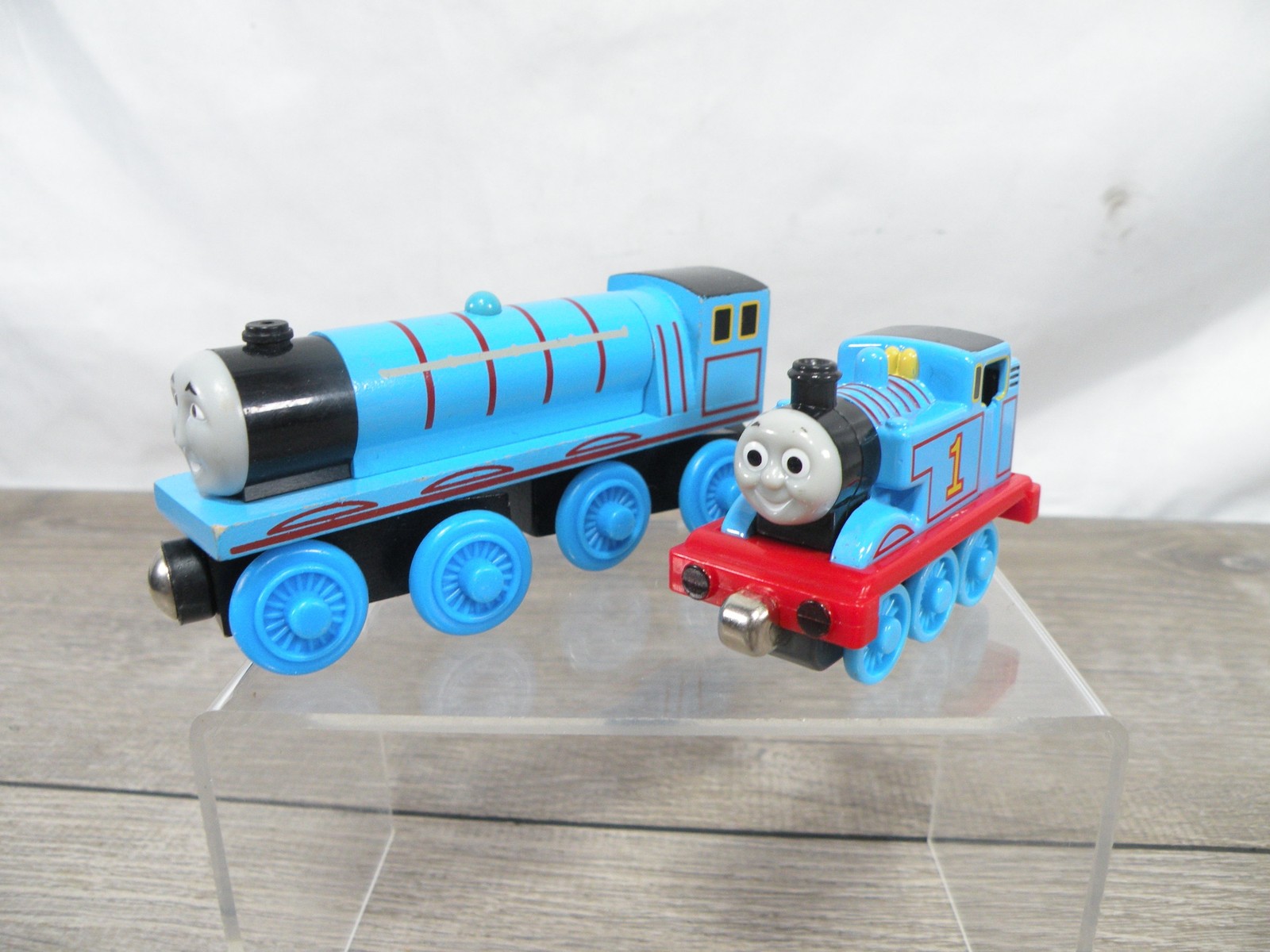 Thomas & Friends Wooden Railway Thomas The Tank Engine & Gordon Locomotives Lot