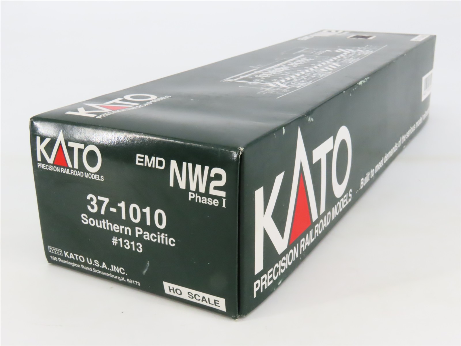HO Scale KATO 37-1010 SP Southern Pacific EMD NW 2 Ph. 1 Diesel Switcher #1313