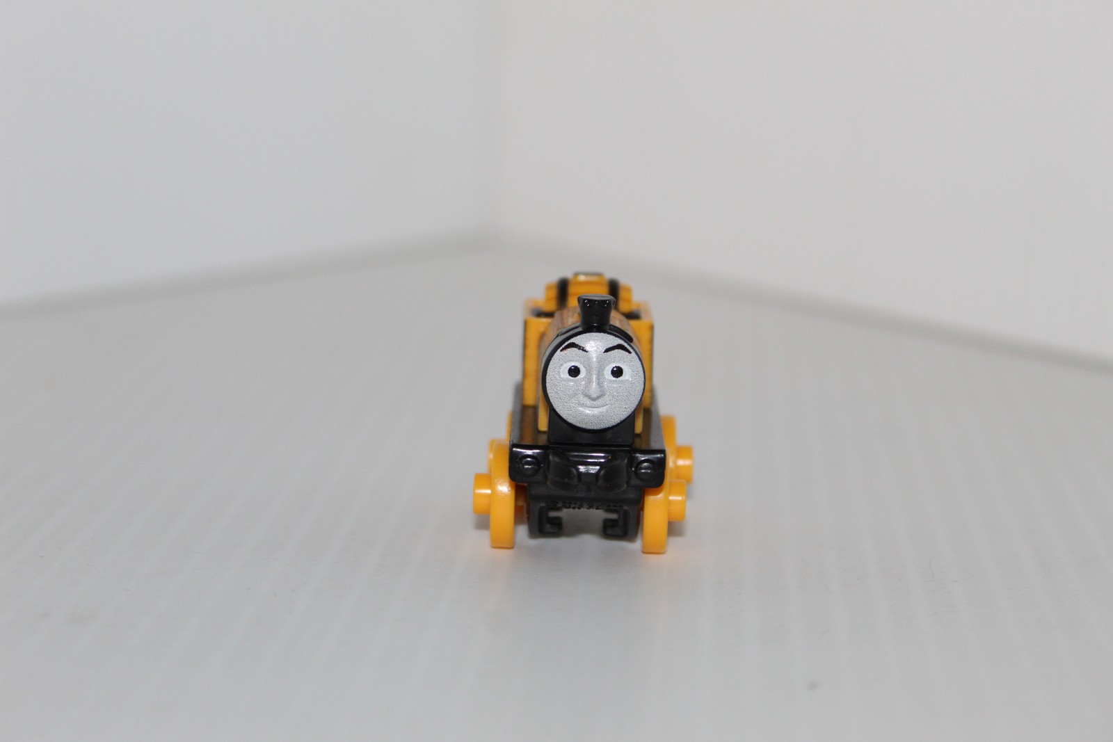 Thomas & Friends Minis Stephen Rocket J094 Yellow Black Engine Train Toy