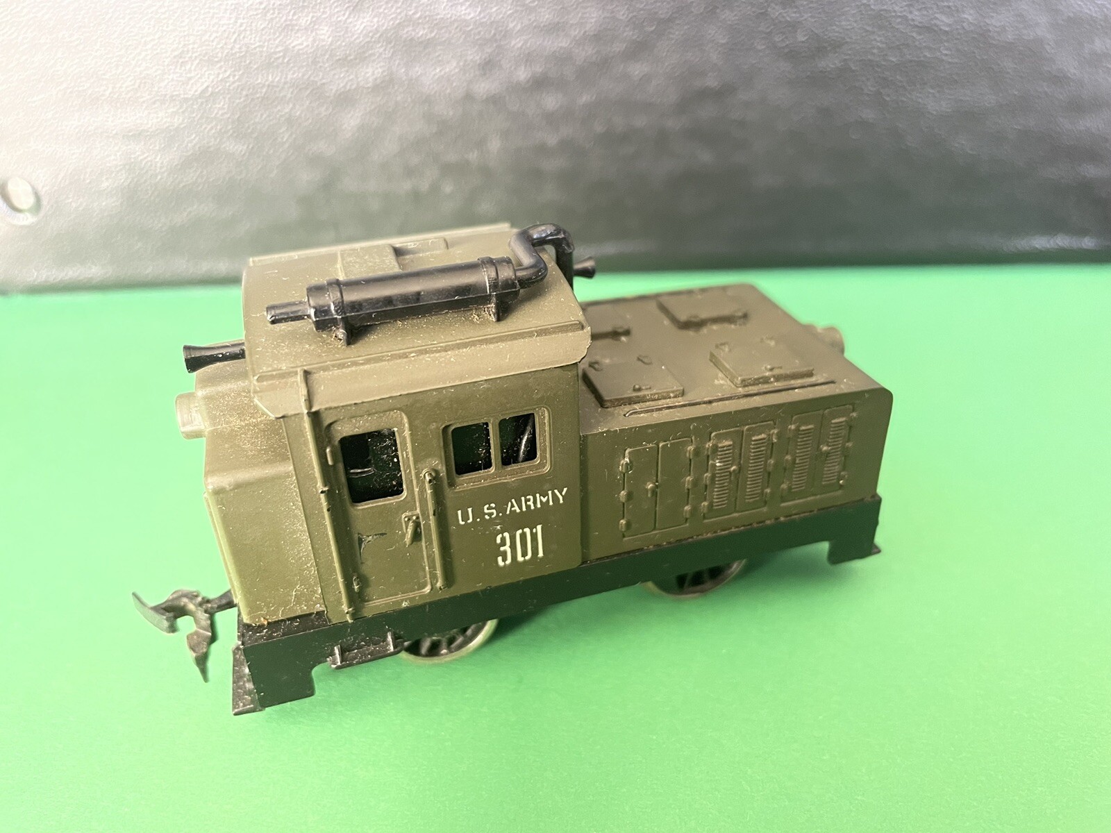 Vintage Rivarossi HO Scale US Army 301 Diesel Switcher Locomotive Como Italia
