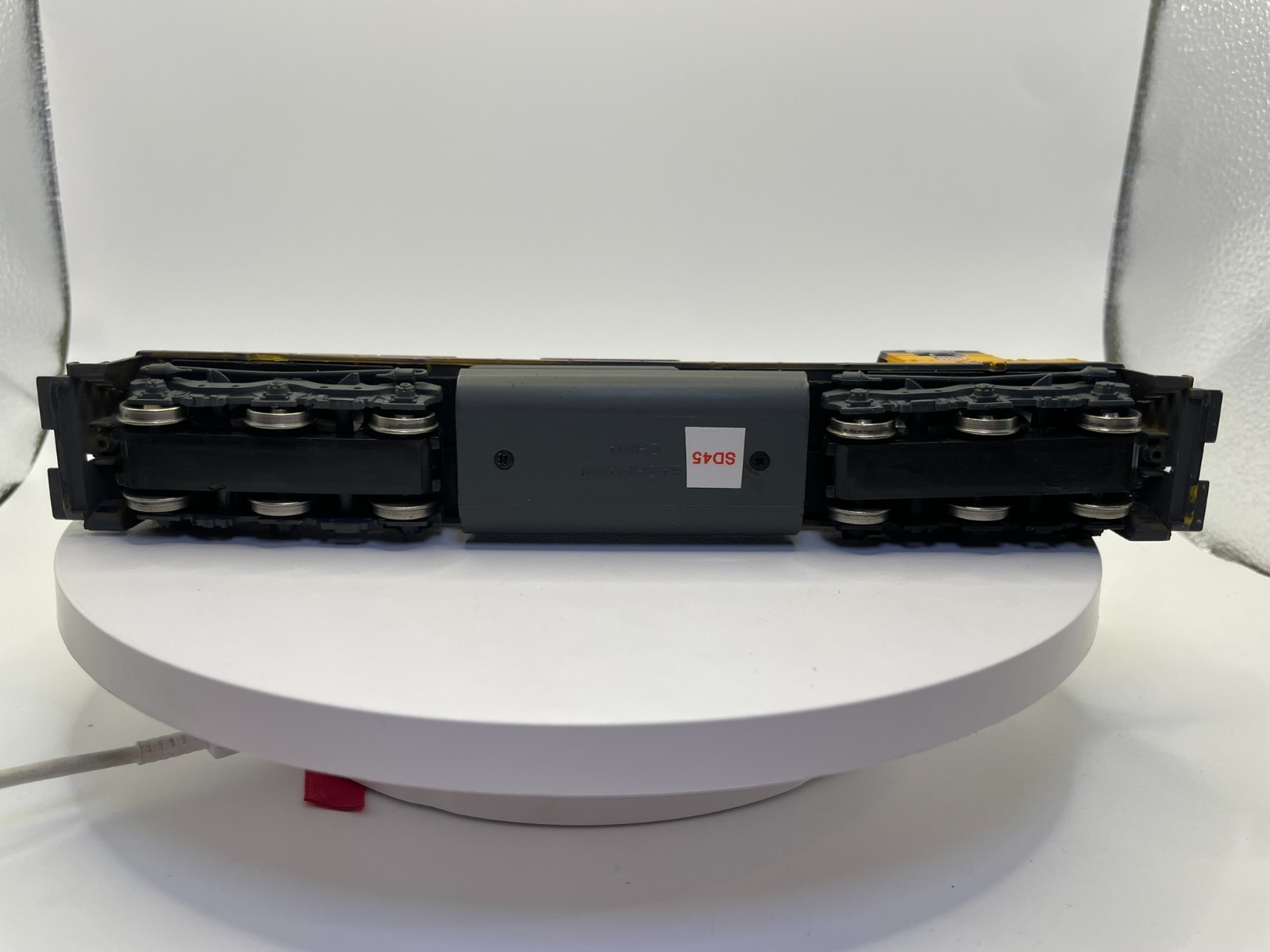 HO Scale Union Pacific SD45 Locomotive #16 – Light Function Details NOT Included