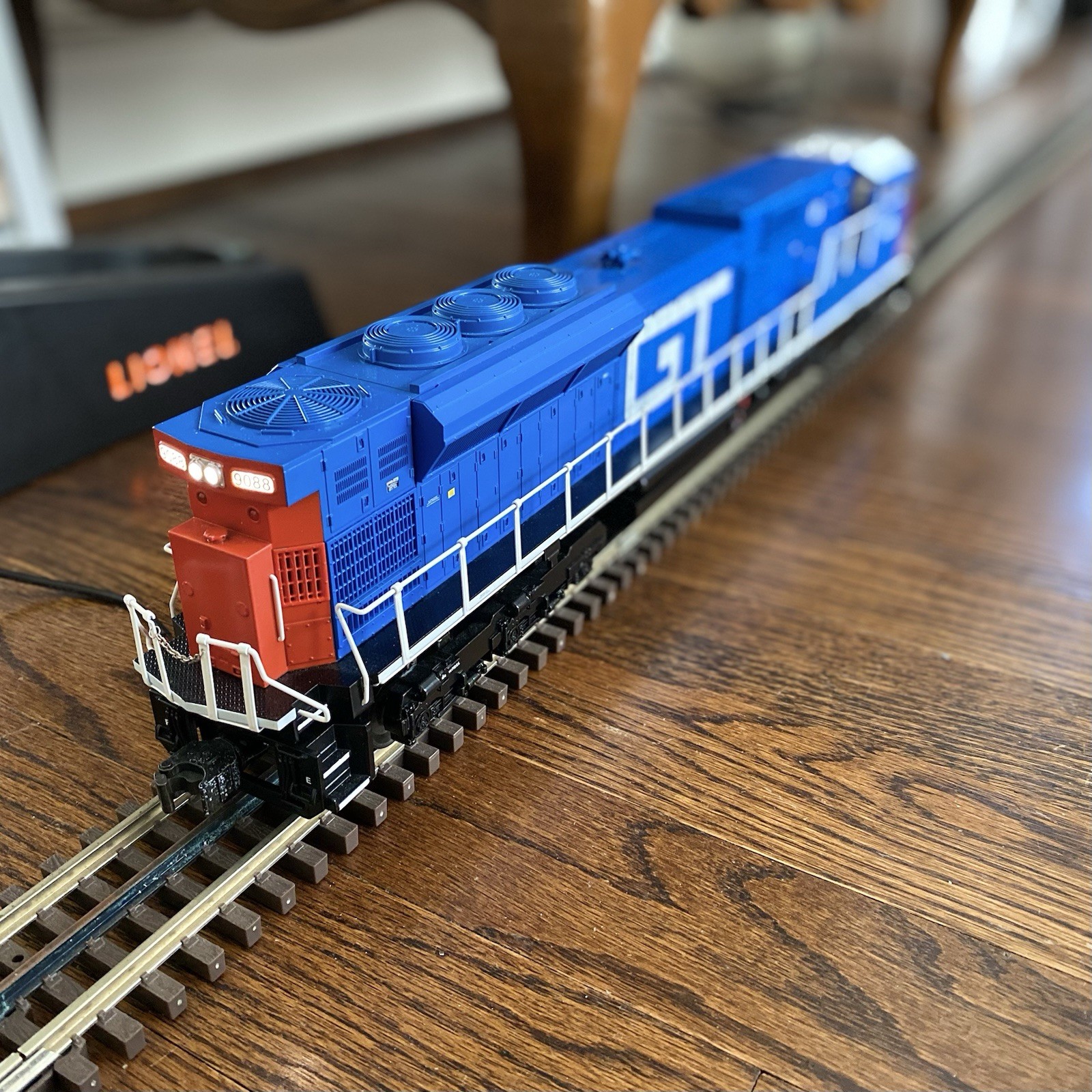 Lionel 6-38723 Grand Trunk SD80MAC #9088 3-Rail LEGACY LN