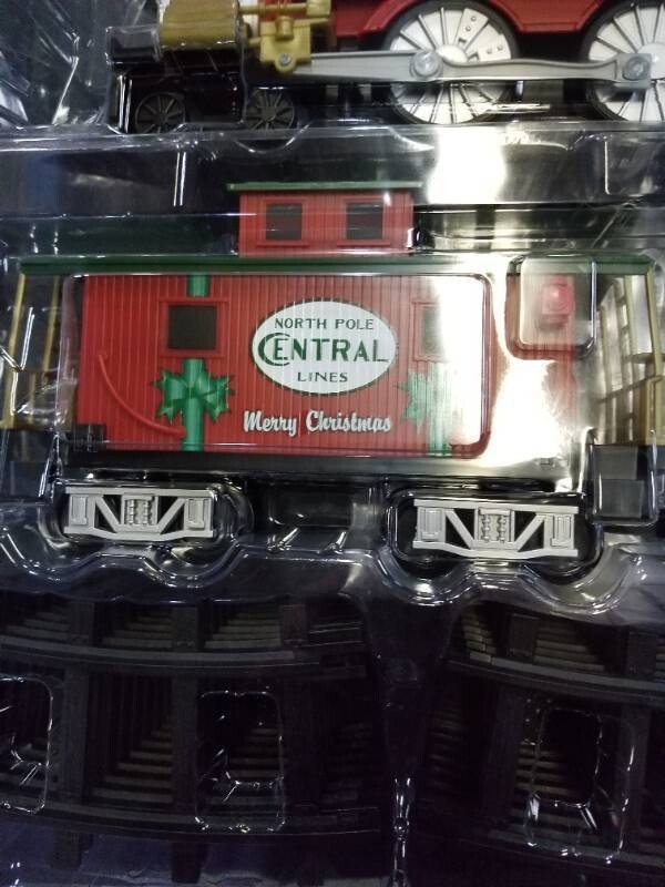 Lionel North Pole Central Battery Operated Train Set with Remote Control