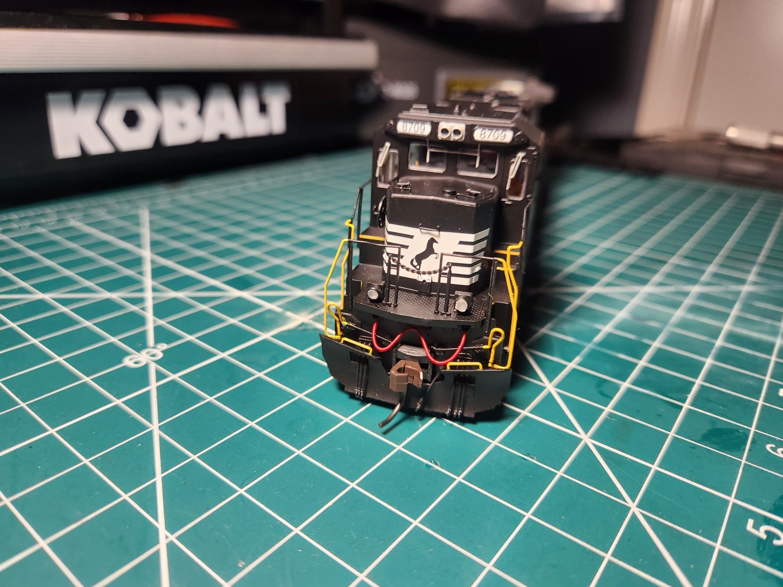 Atlas HO GE C40-8 Dash 8-40C Norfolk Southern NS #8709 DCC/SND LED 10004213