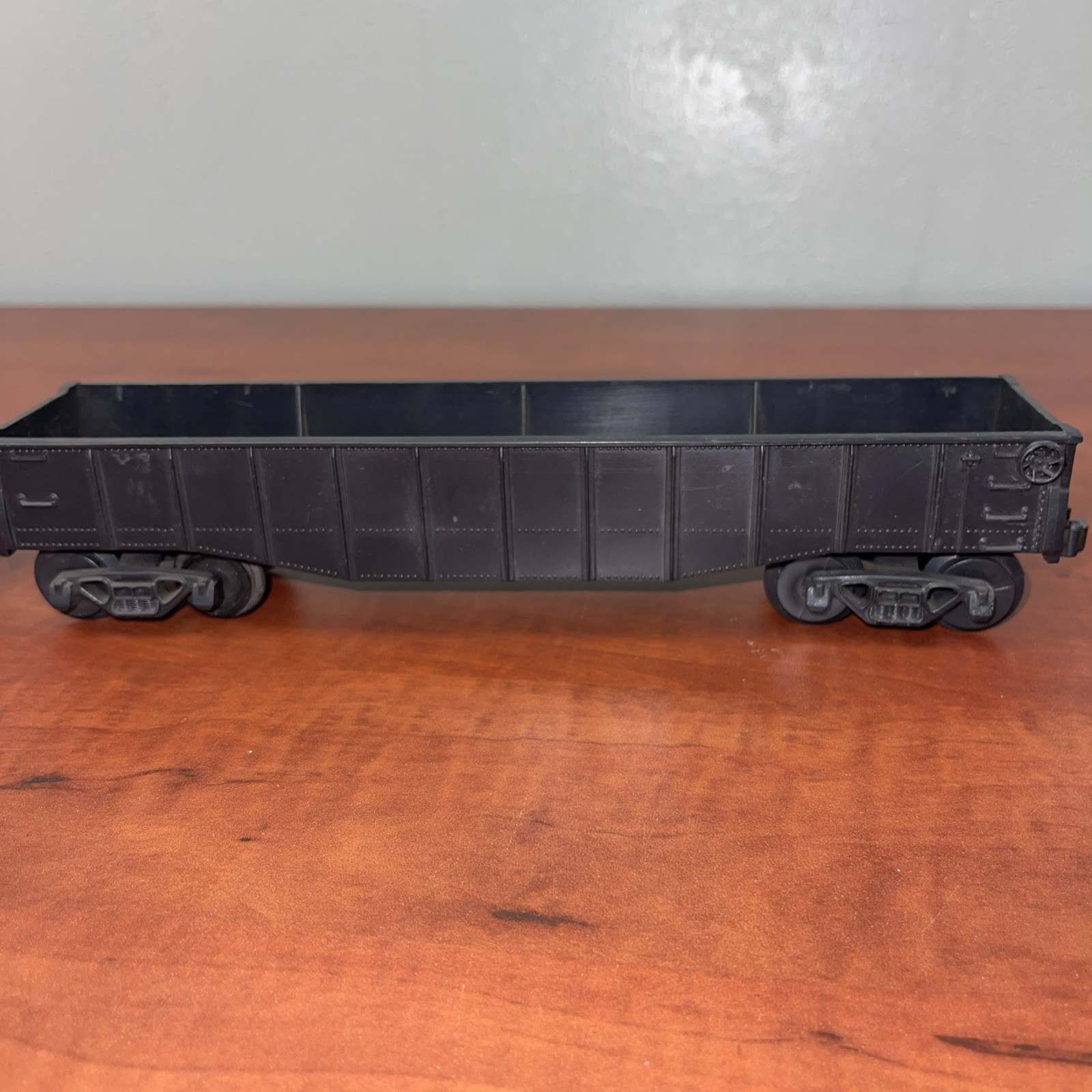 KMT Kusan Auburn Train Flat Car & Gondola Car + Misc Parts Only