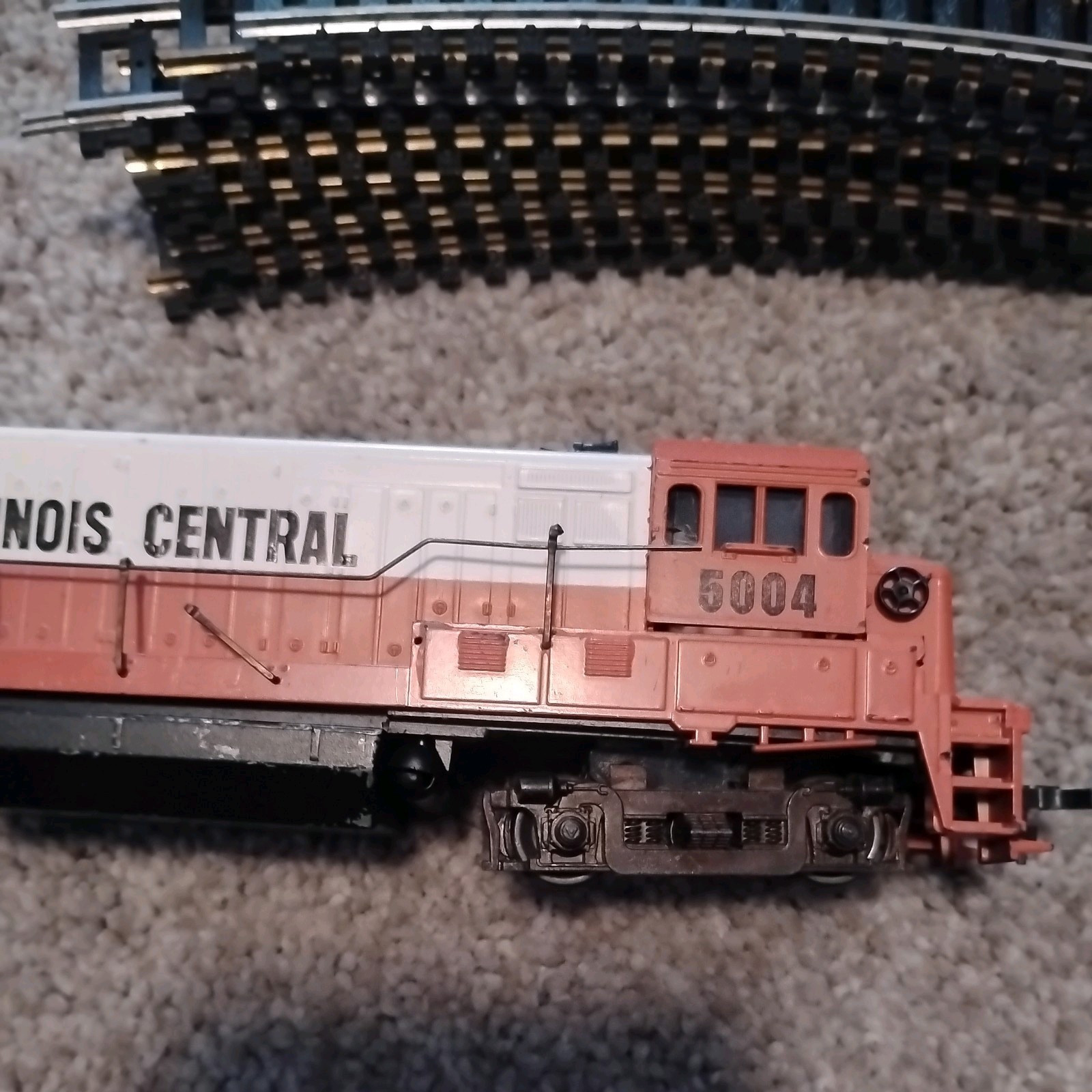 HO Athearn IC Illinois Central 5004 U30-B Locomotive Heinz 57 Texaco L N 194 Lot