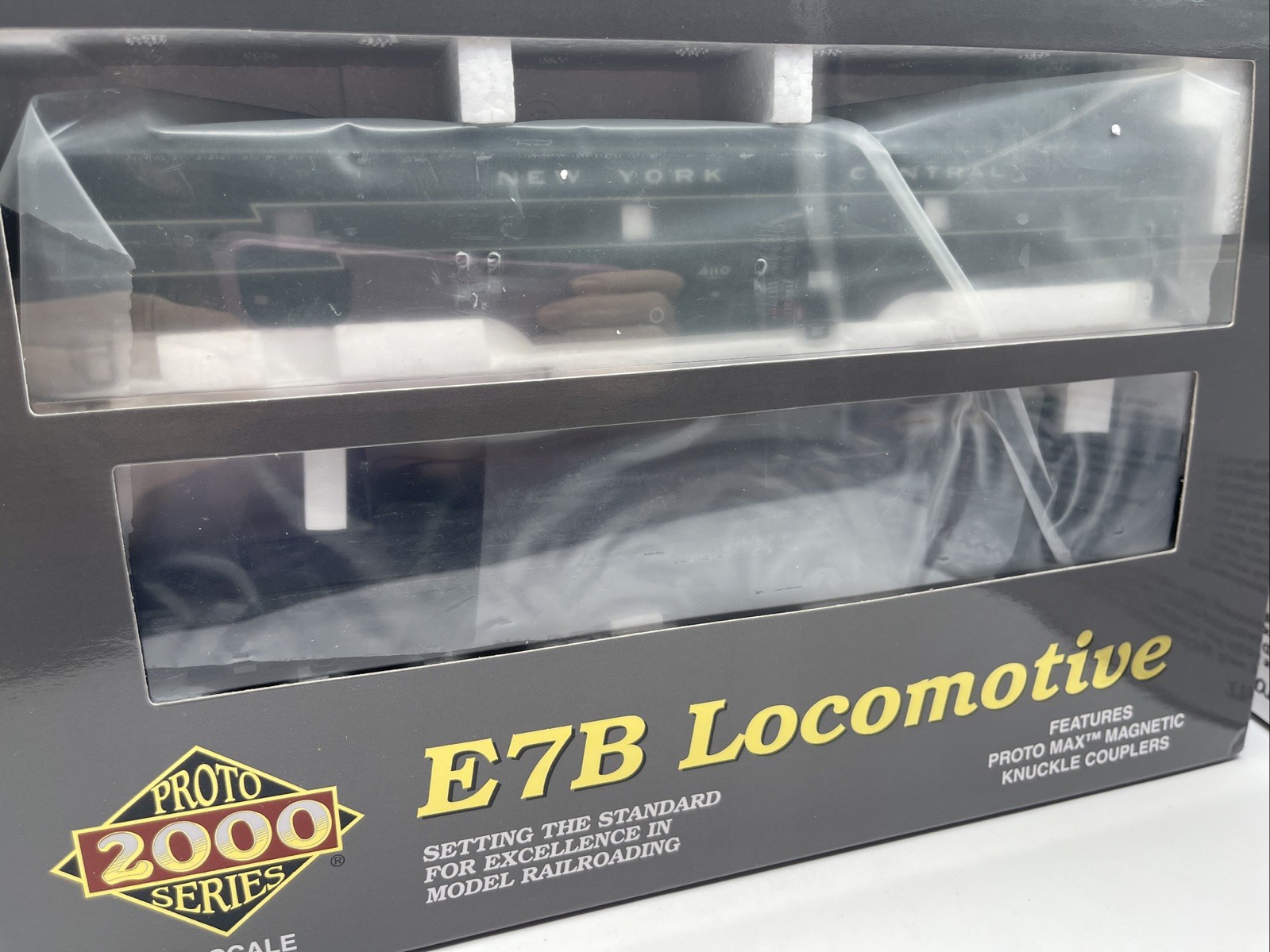 PROTO 2000 New York Central EMD E7A-E7B Phase II Diesel 4-ENGINE AB/AB SET