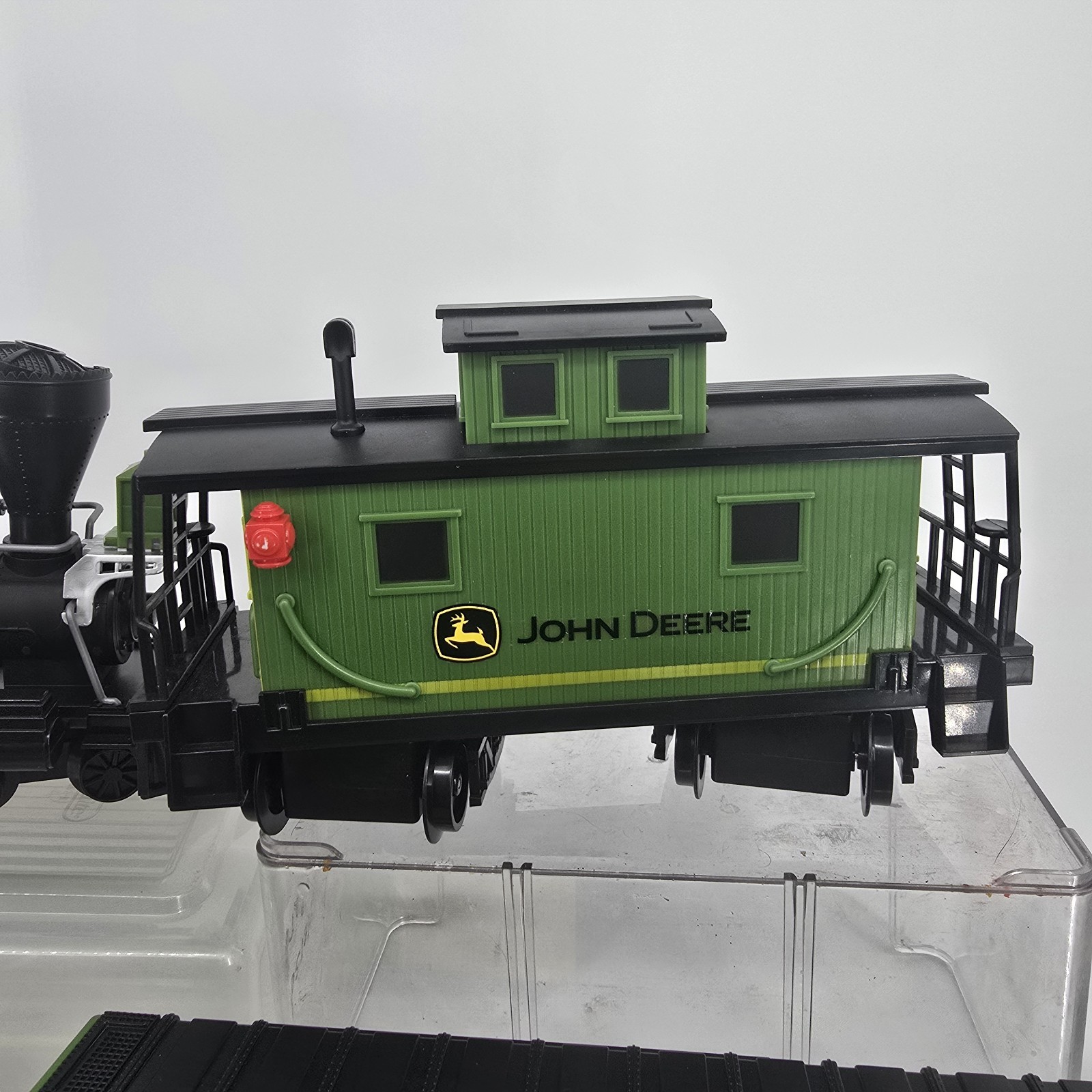 Lionel John Deere Battery Powered Ready-To-Play Train Set 2016 With Remote Track