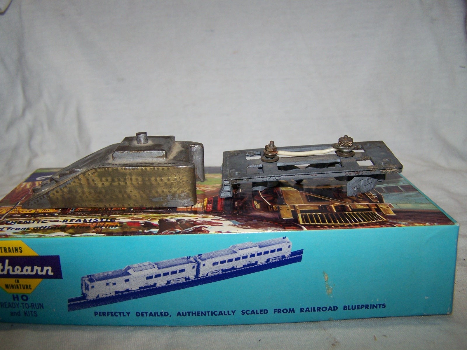HO Scale Metal Oil Slope Back Tender