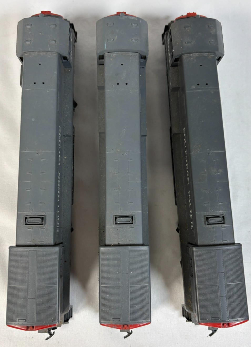 Lot of 3 Southern Pacific Diesel Locomotives 8634 HO Untested Used