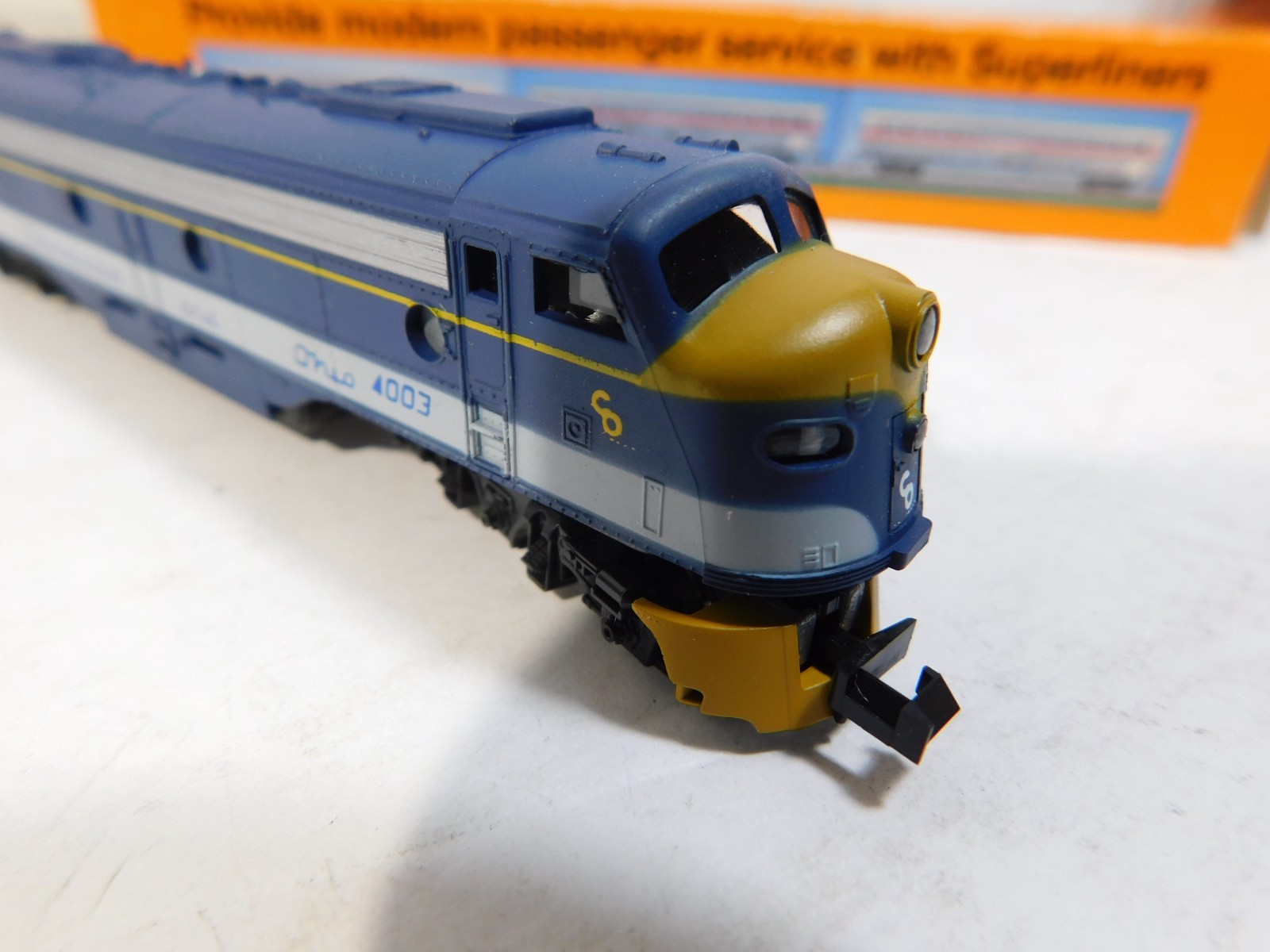 Con-Cor Chesapeake and Ohio 4003 diesel Locomotive N Scale Blue & Yellow