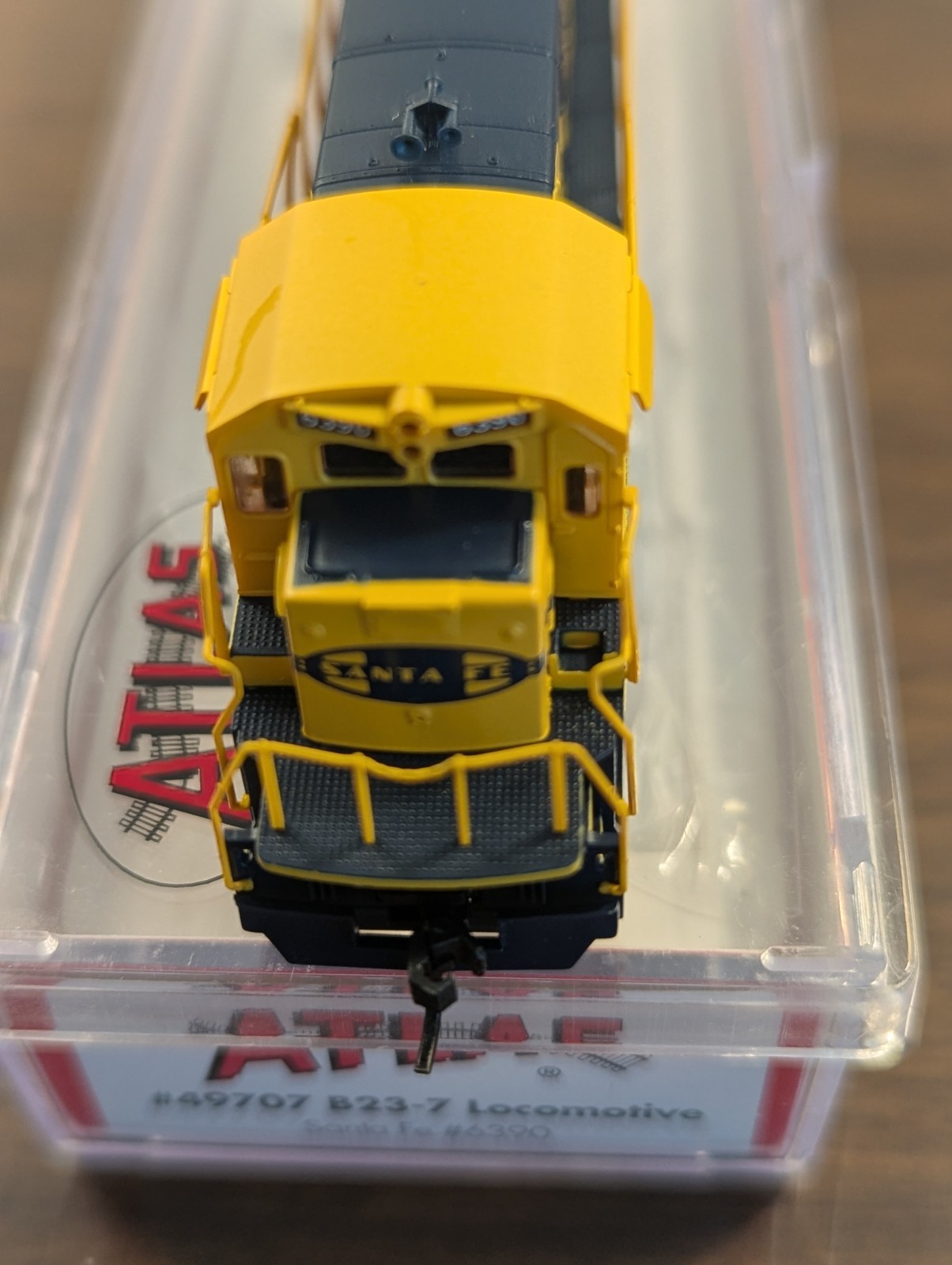 Atlas N Scale GE B23-7 Santa Fe #6390 DCC Ready