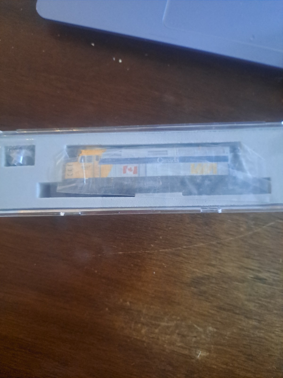 Rapido Trains 580508 VIA F40PH-2D-CANADA SCHEME DC DCC Sound 6457