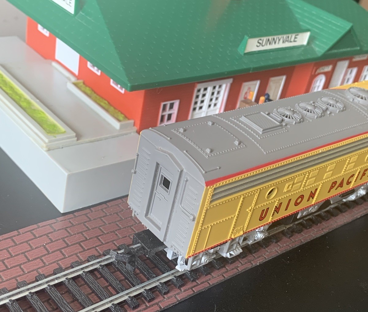 Vintage Bachman Ho Scale Union Pacific Engine 1468 Tested & Works, Light Works