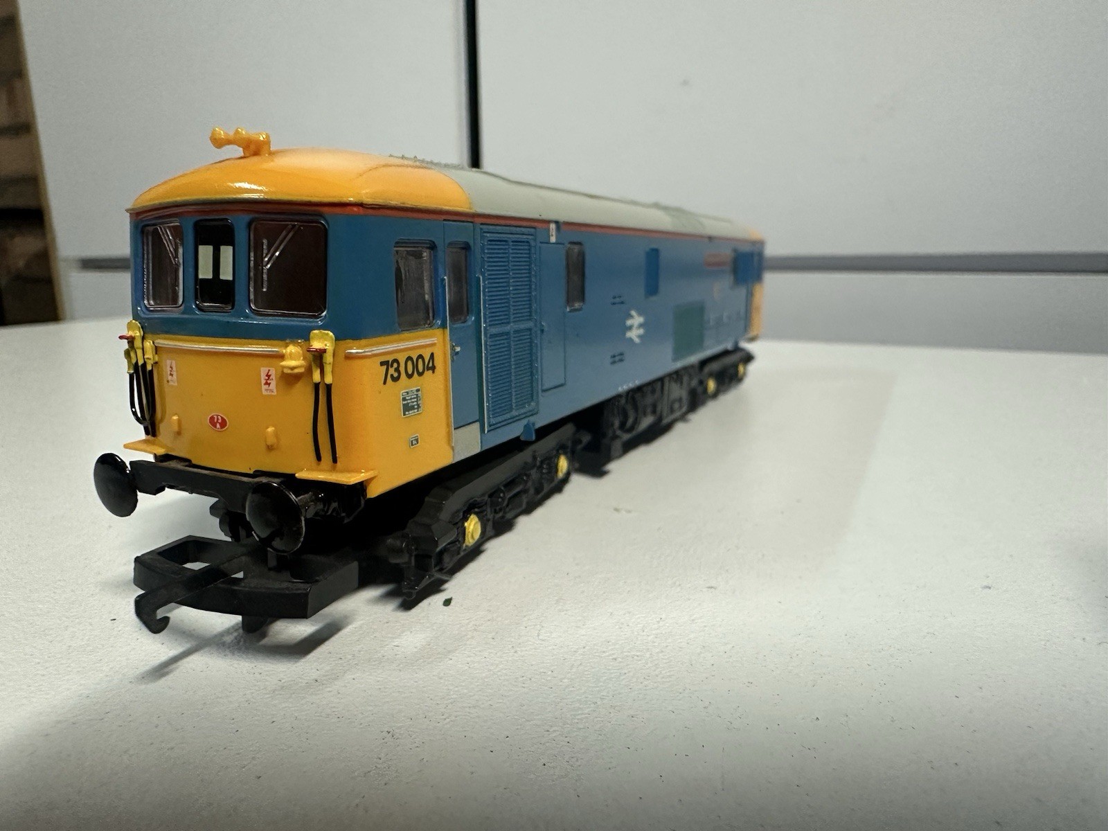 LIMA CLASS 73 004 BR BLUE YELLOW BLUEBELL RAILWAYS BOXED