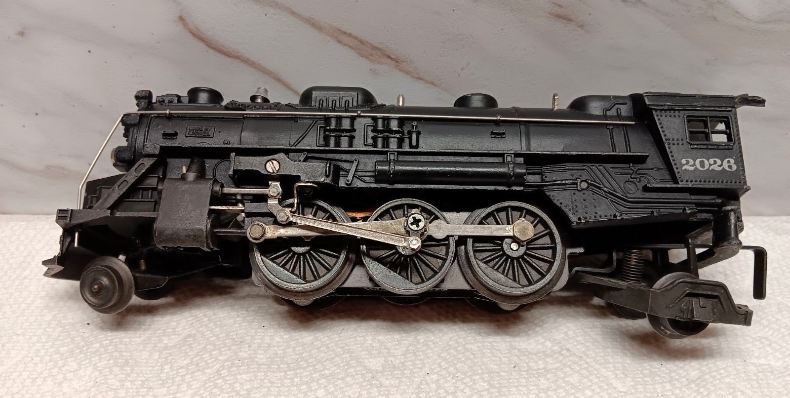 lionel 2026 locomotive With 6466WX Tender