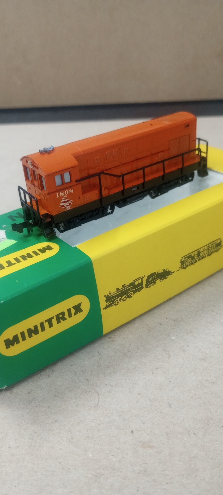 N Scale Vintage Minitrix H12-44 Fairbanks Morse Switcher